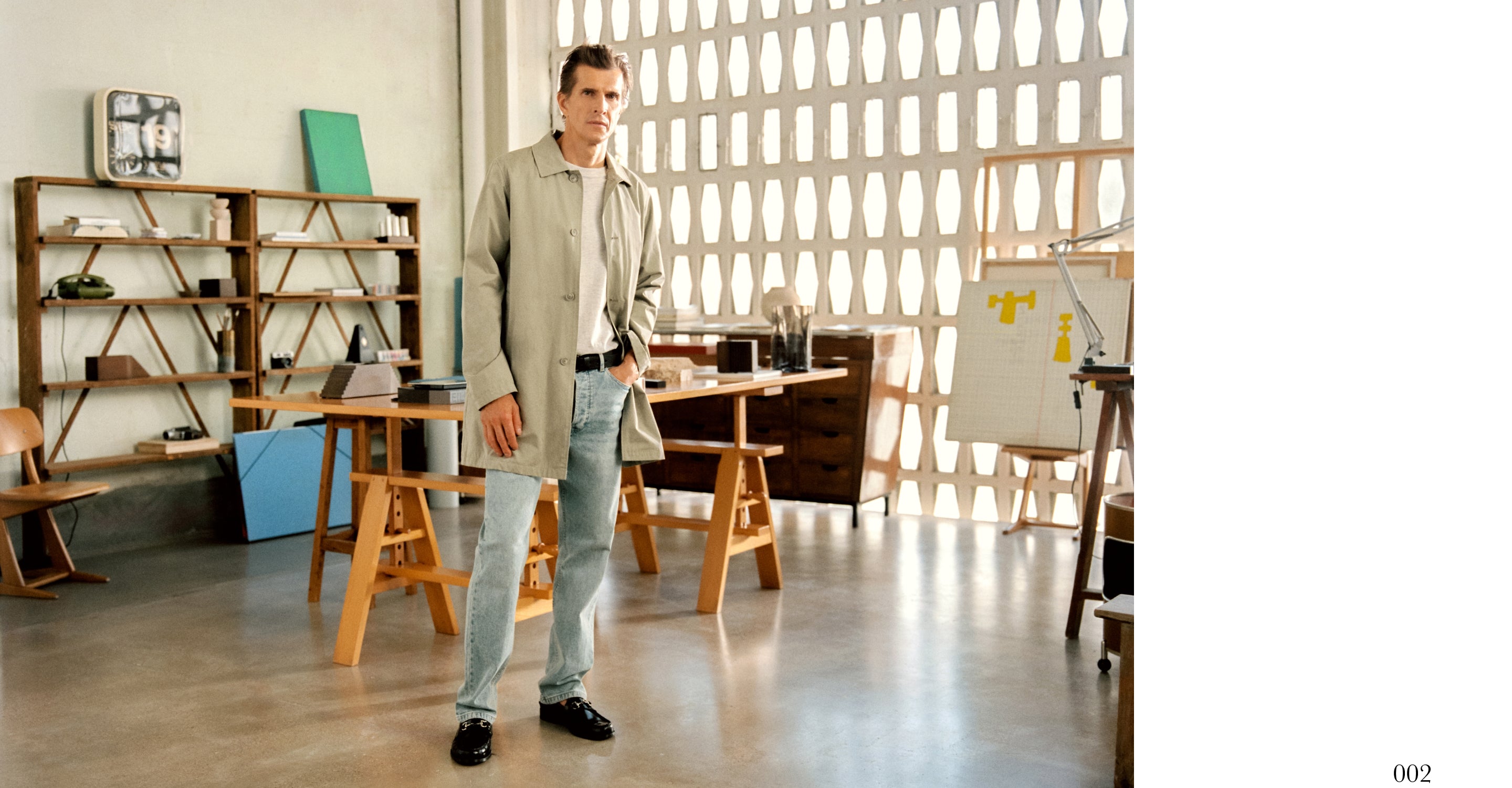 070925_des_backtooffice_man_11