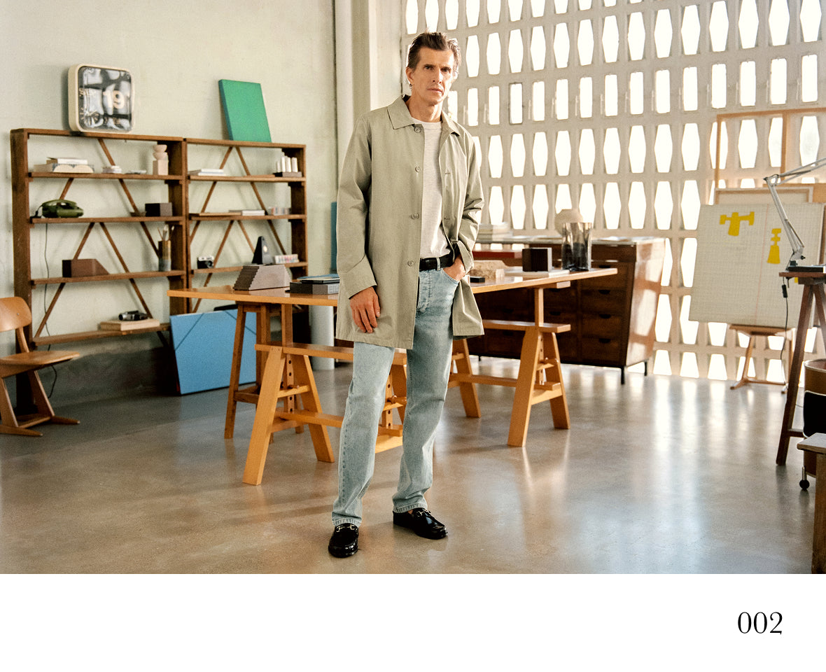 070925_mob_backtooffice_man_11