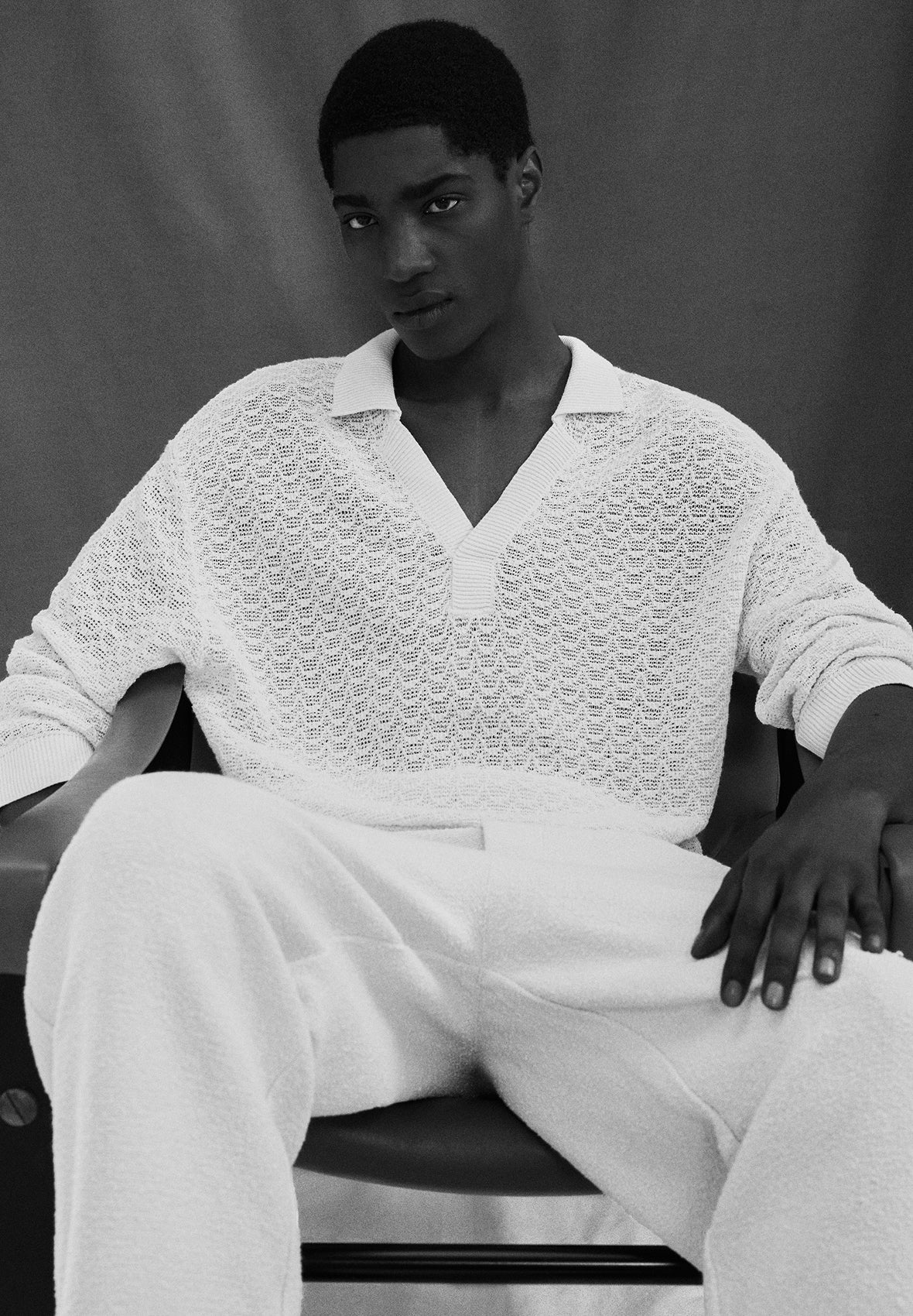 150625_mob_resort_capsule_man_10