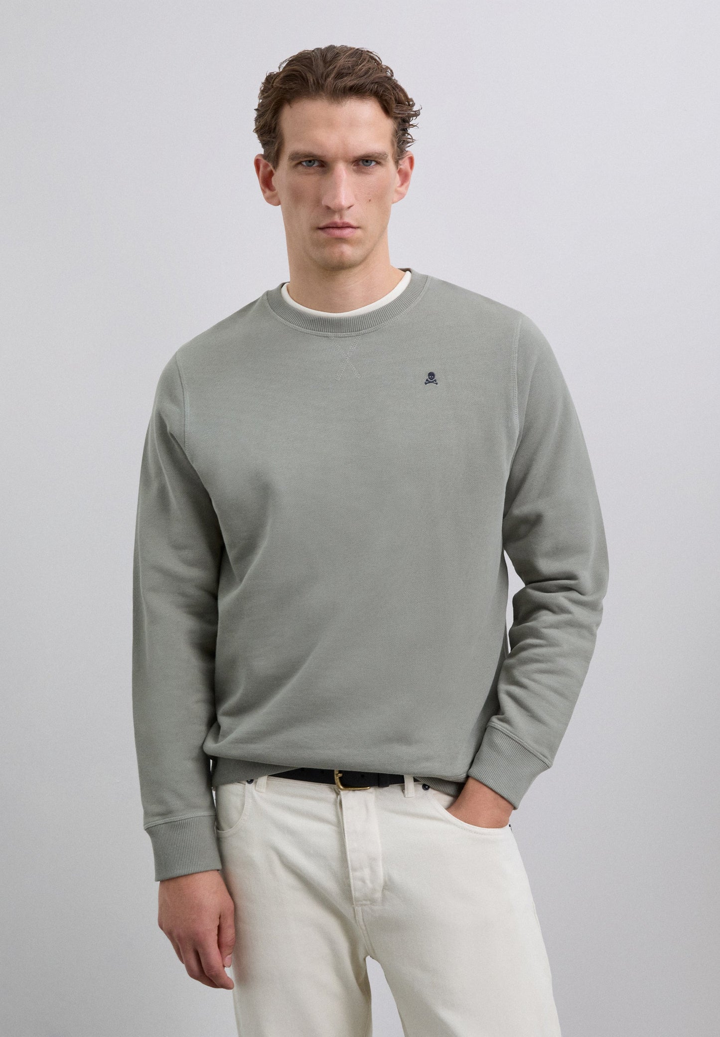 SUDADERA BÁSICA BORDADA CONTRASTE - Scalpers