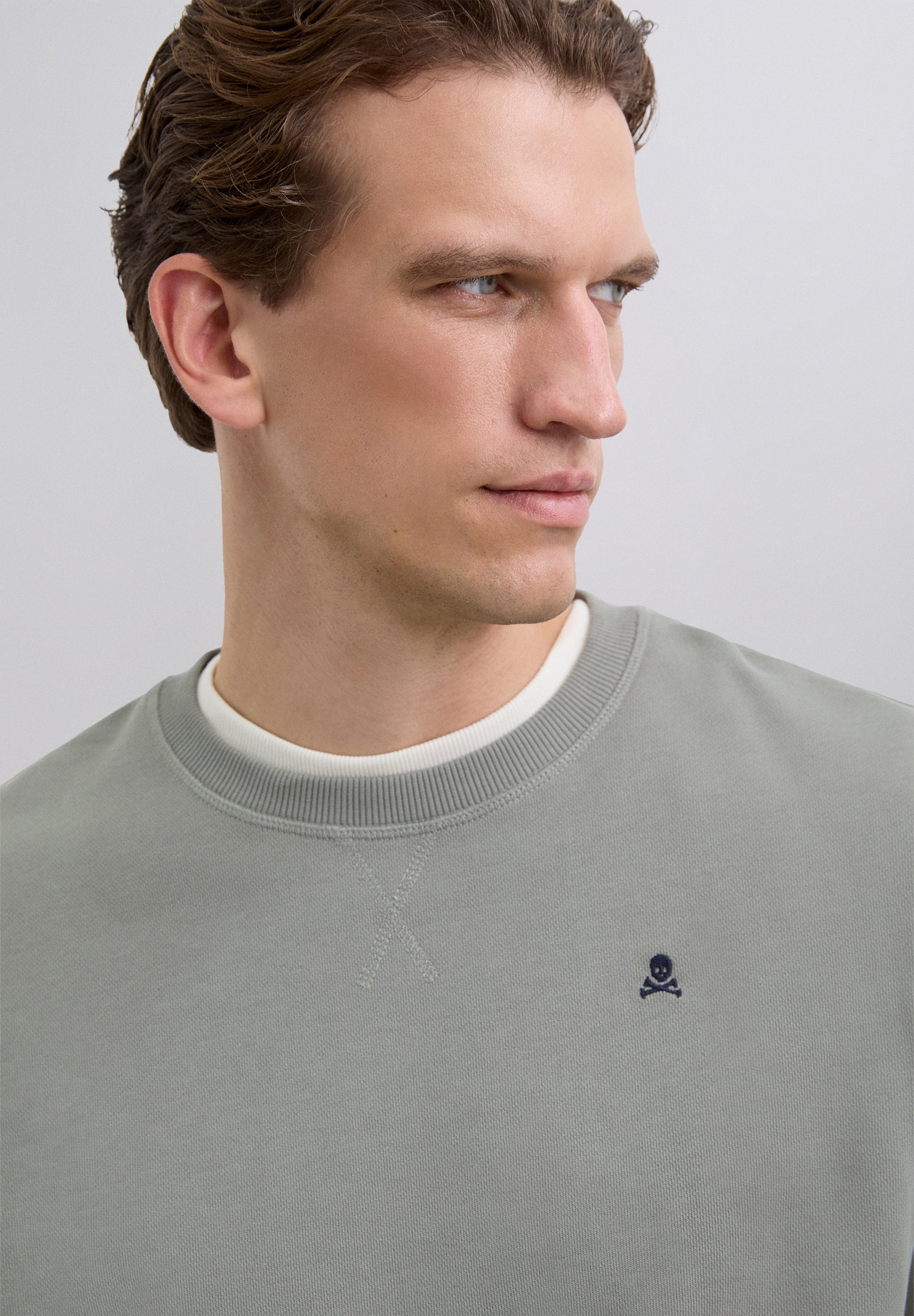 SCNOS FADE SWEATER