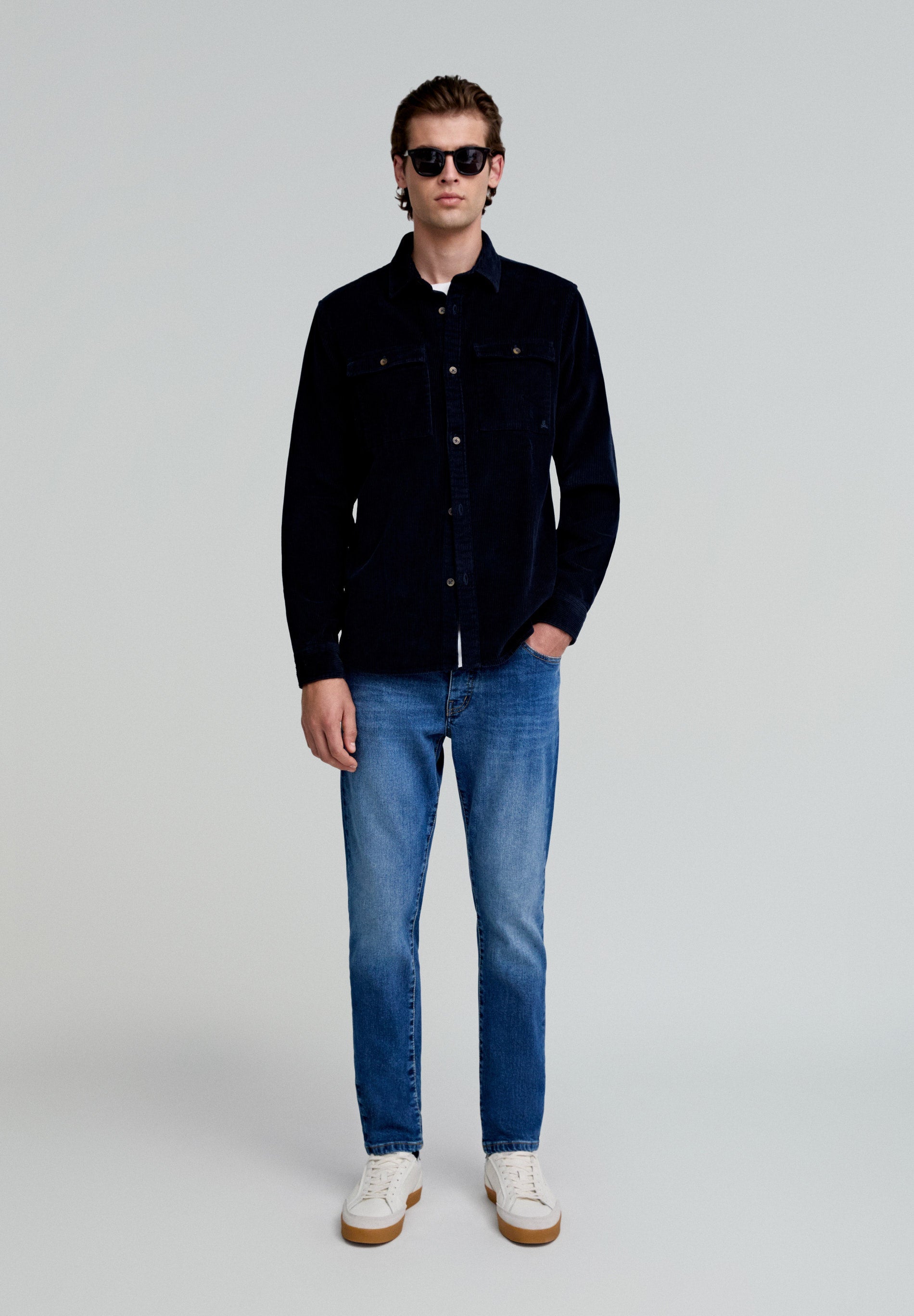 BASIC SLIM FIT JEANS