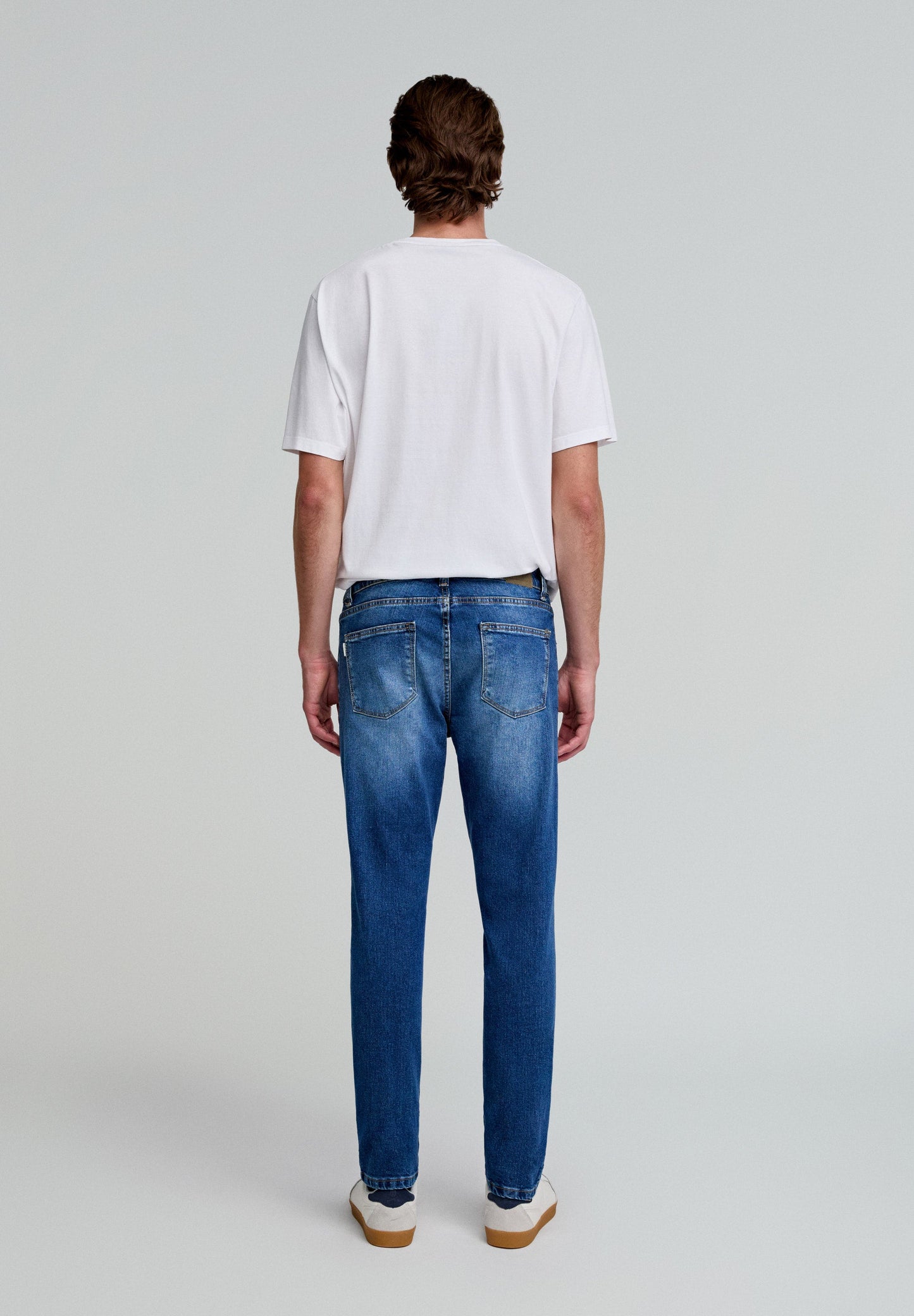 BASIC JEANS SLIM FIT