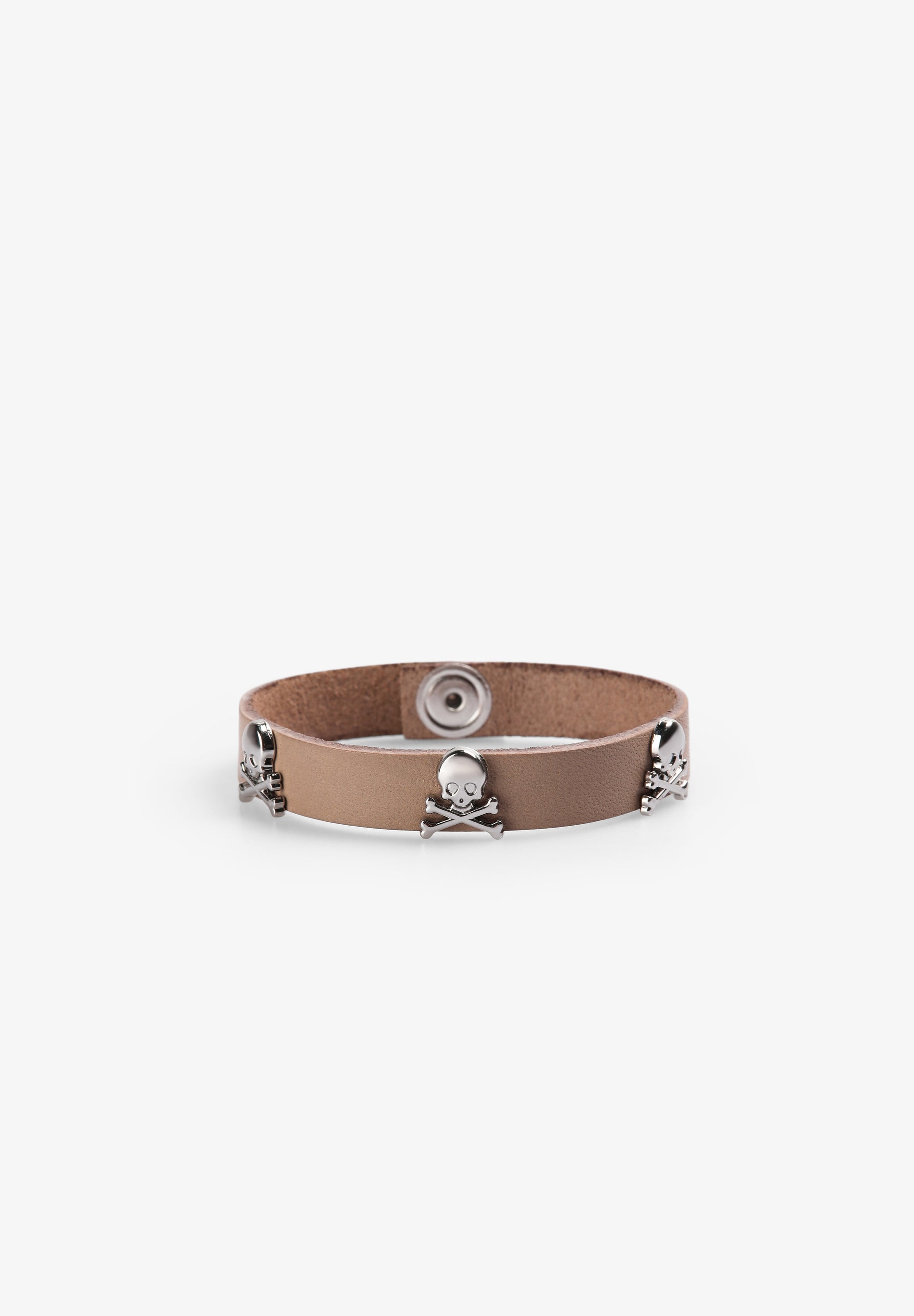 LEATHER BRACELET WITH SKULLS