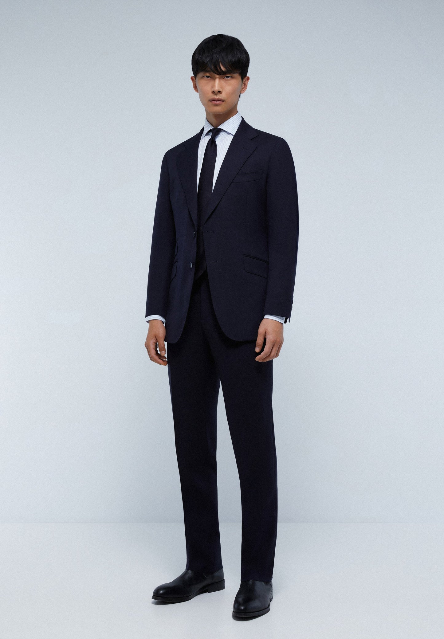 NAVY BLUE WOOL SUIT