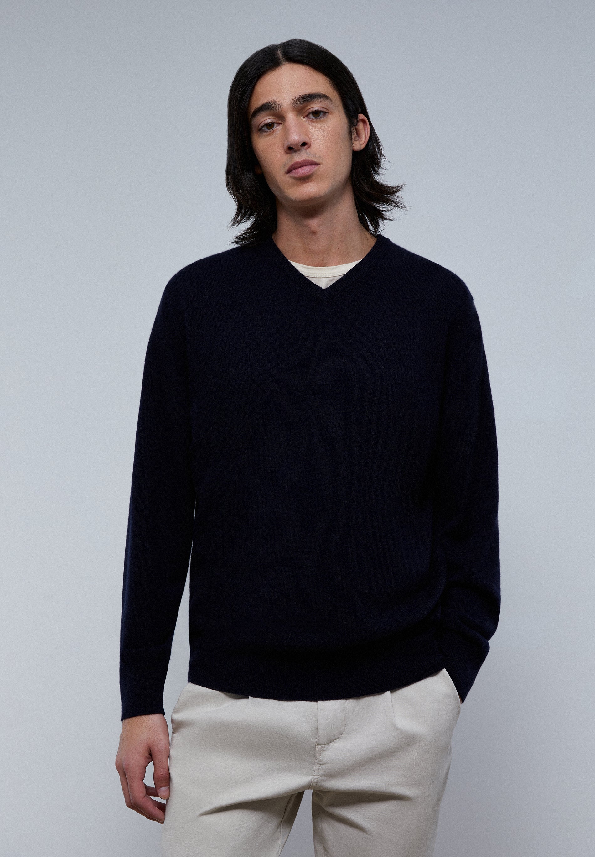 V-NECK CASHMERE SWEATER