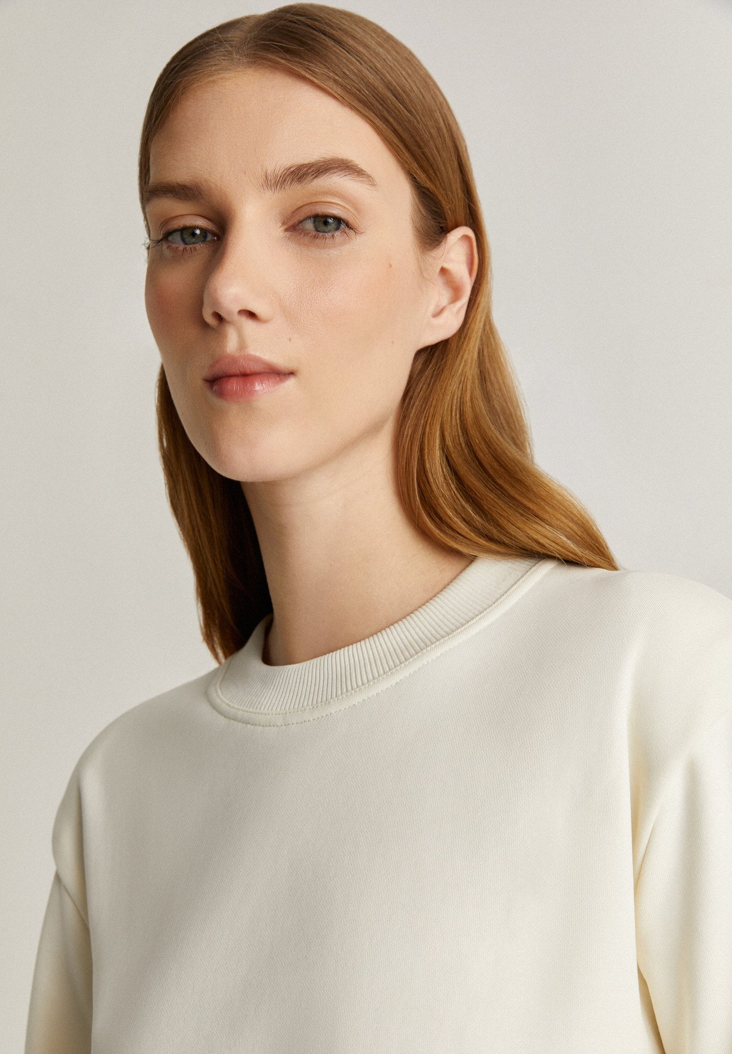 SHOULDER PLEAT SWEATSHIRT WITH BACK SKULL