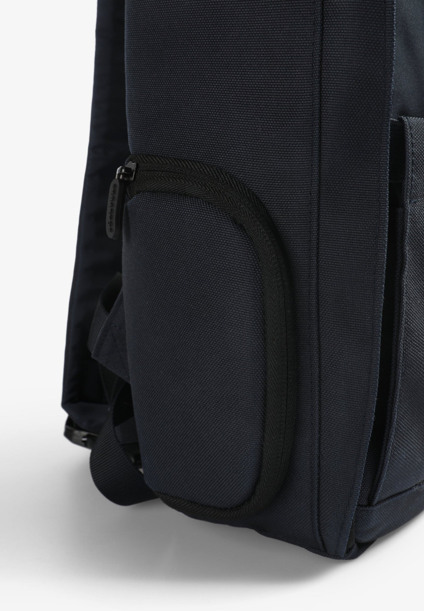 TRAVEL BACKPACK WITH POCKETS