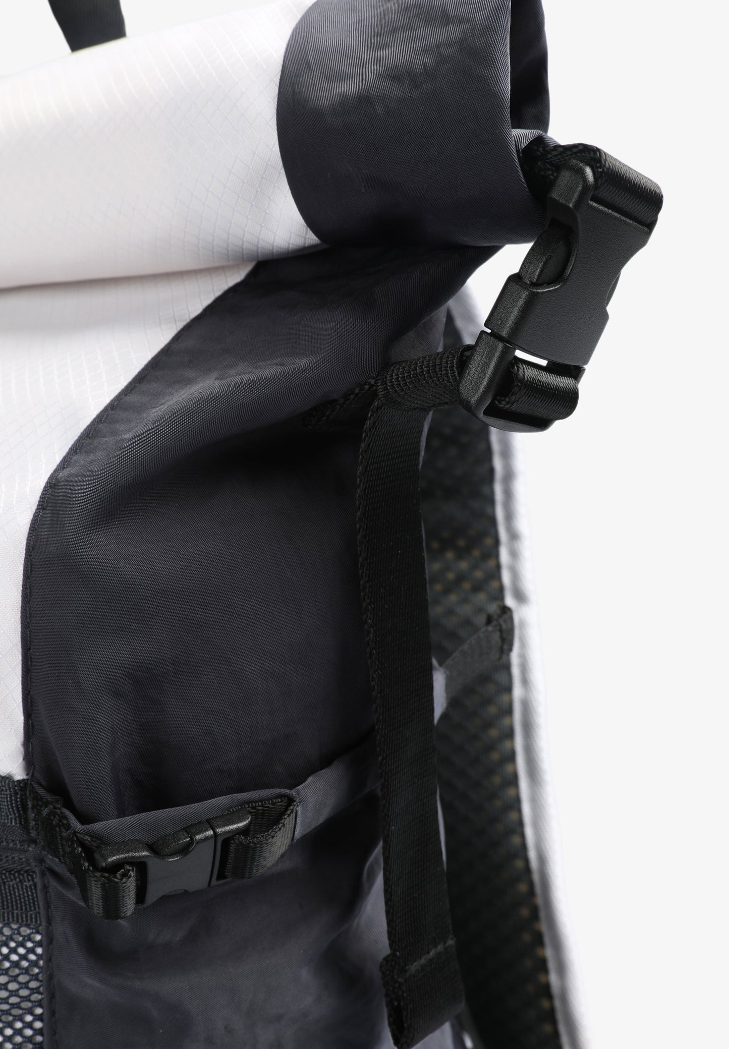 ROLL TOP TECHNICAL BACKPACK