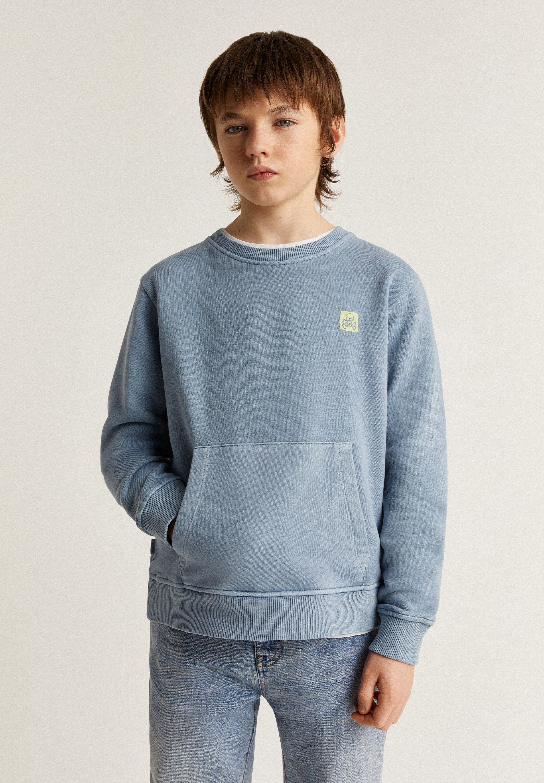 SWEATSHIRT WITH POUCH POCKET – Scalpers Benelux