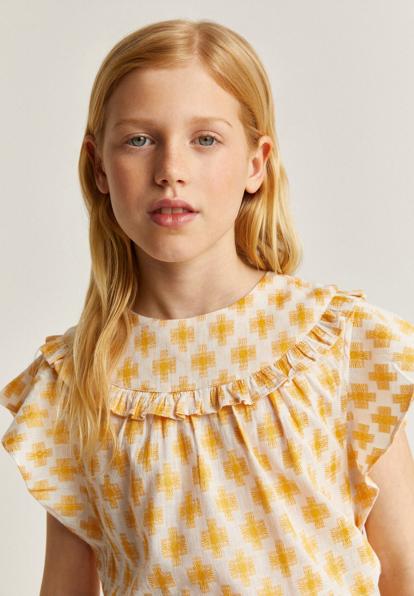 GINGHAM RUFFLED YOKE