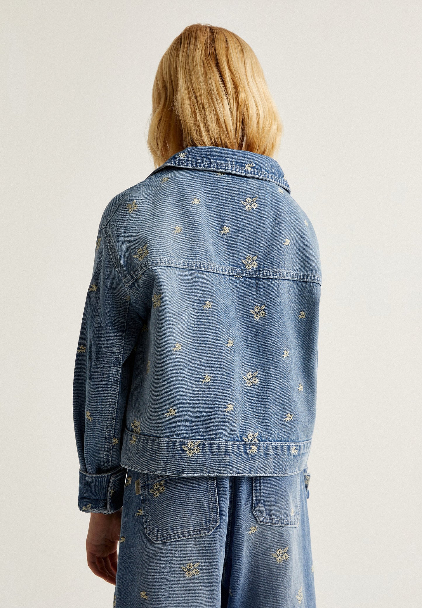 DENIM JACKET WITH EMBROIDERED DETAILS