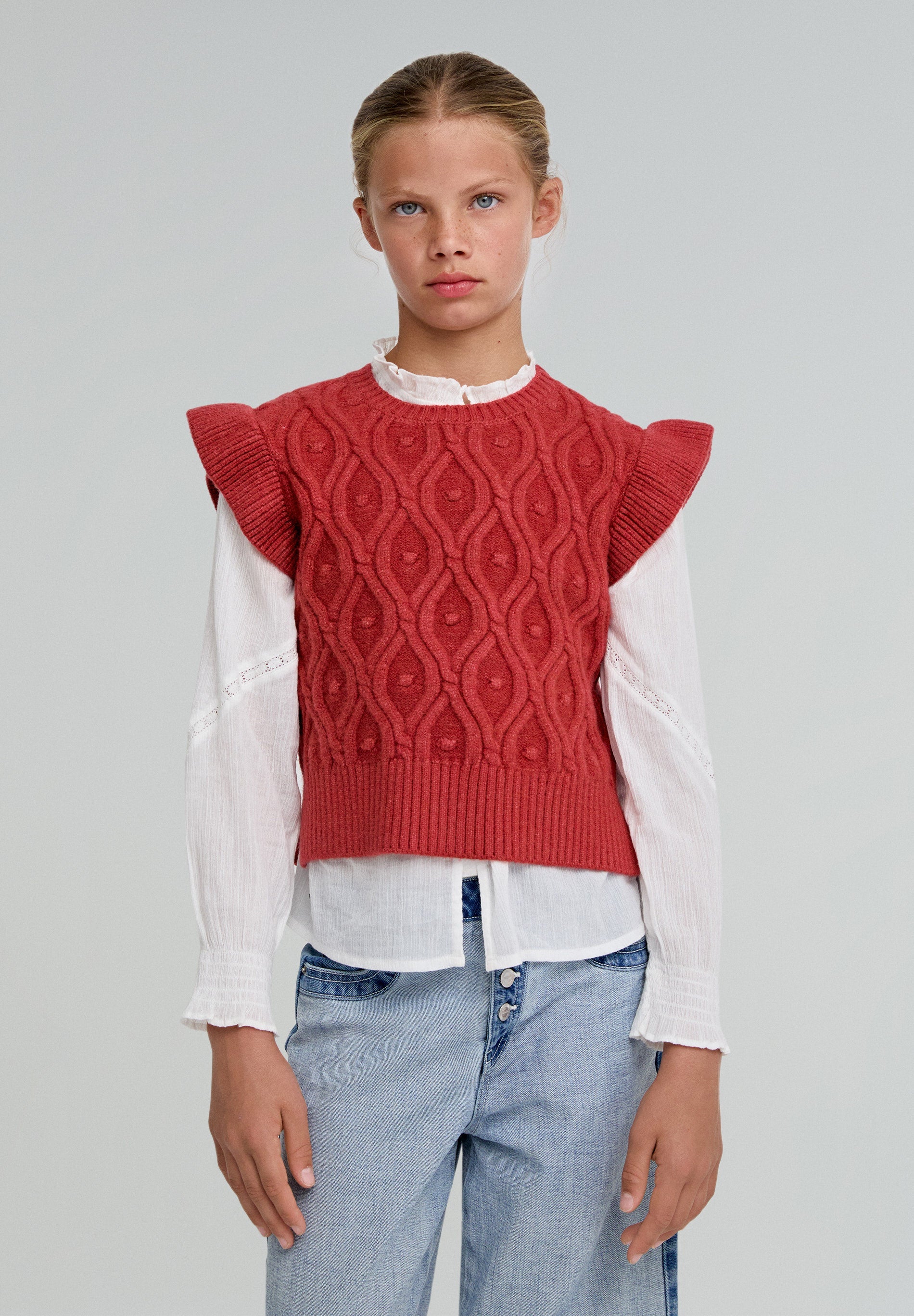 RUFFLE SLEEVE KNITTED WAISTCOAT