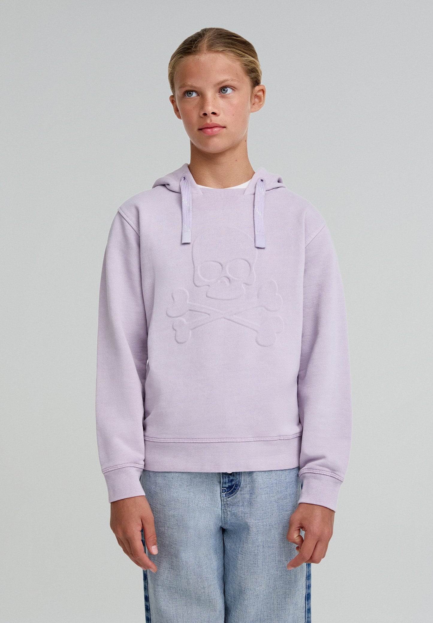 SWEATSHIRT WITH FRONT RAISED SKULL