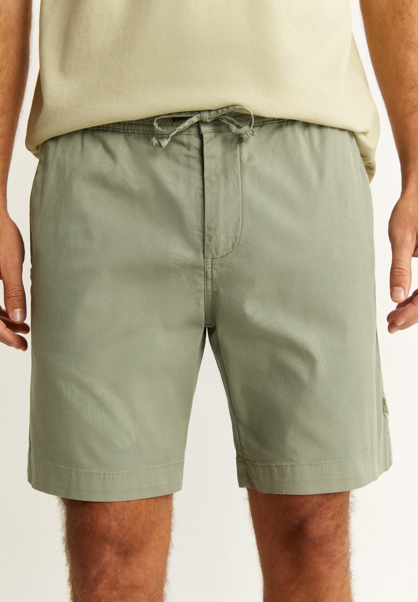 BERMUDA SHORTS WITH DRAWSTRING