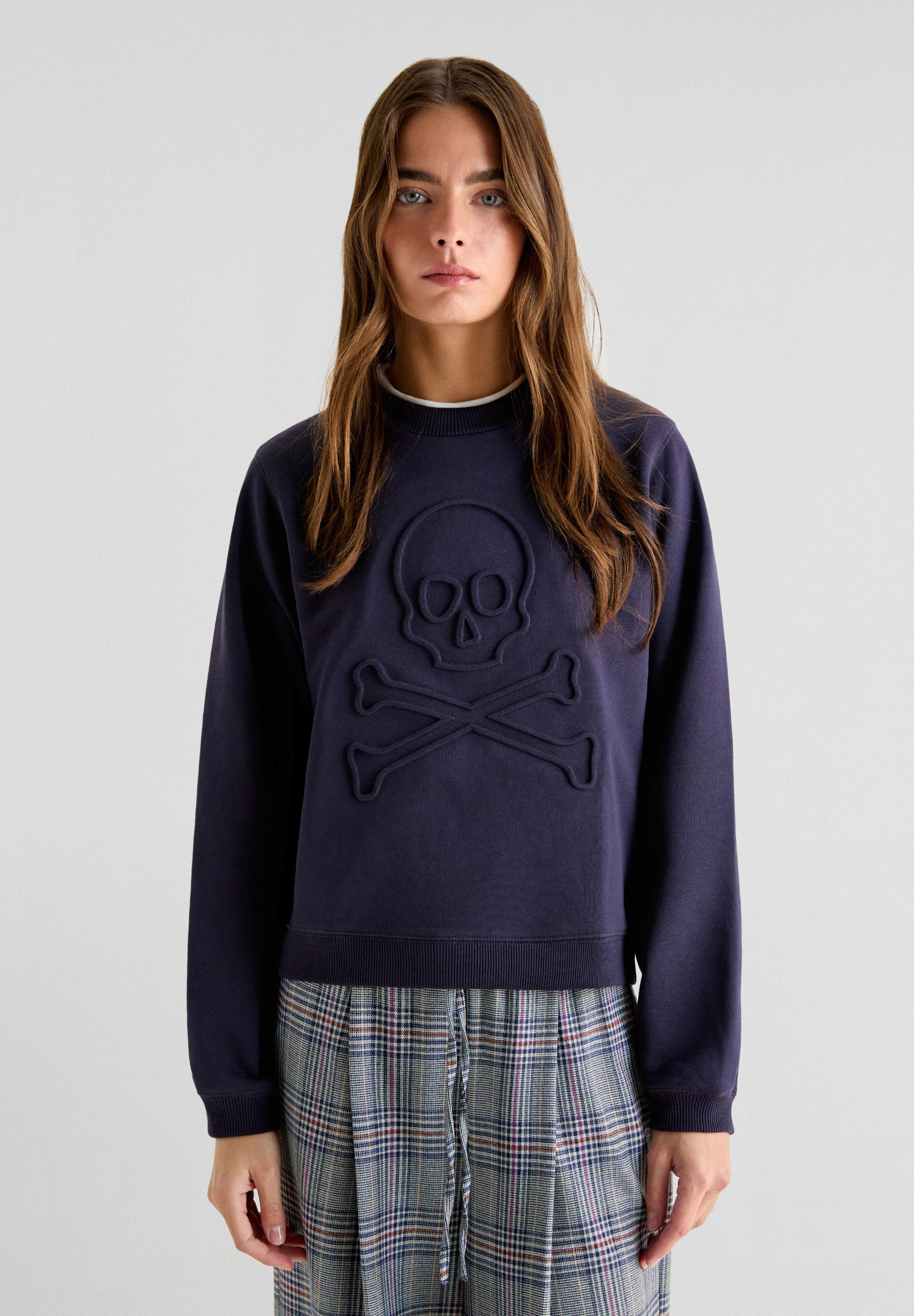 ENGRAVED SKULL SWEATER