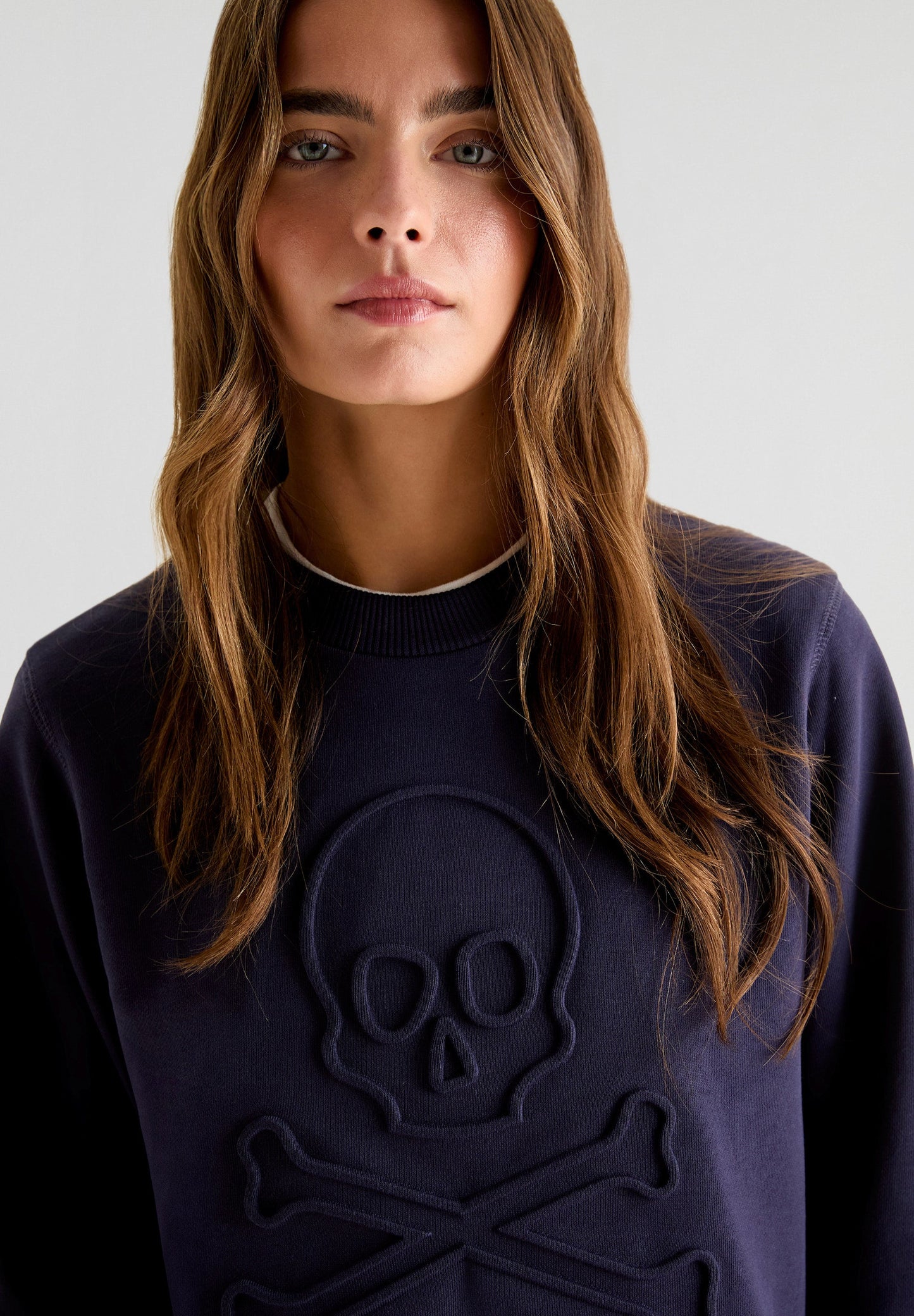 ENGRAVED SKULL SWEATER