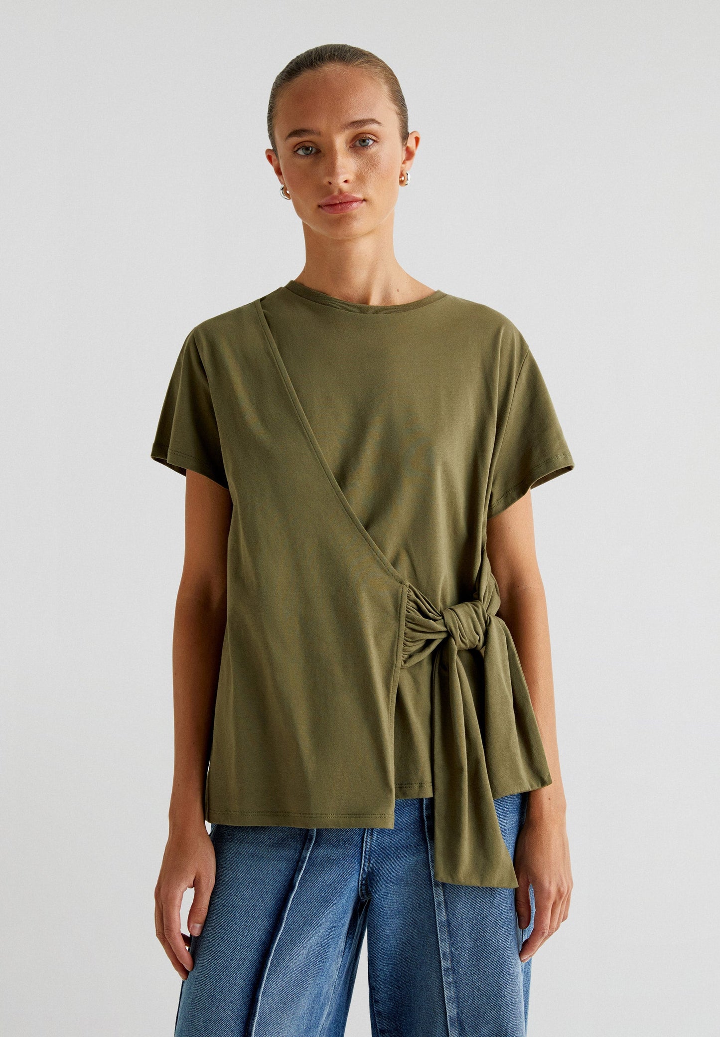 SIDE KNOT T-SHIRT