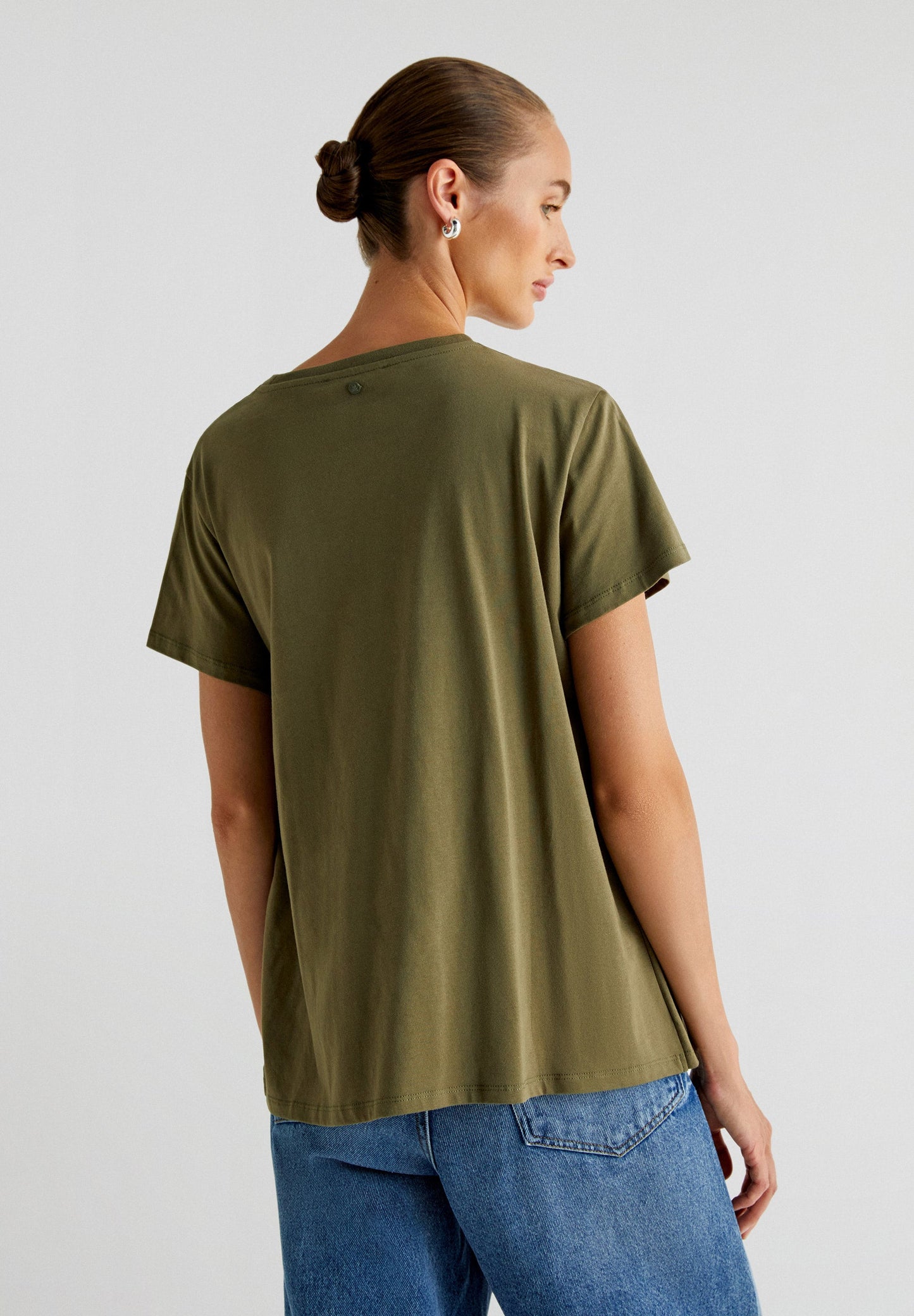 SIDE KNOT T-SHIRT