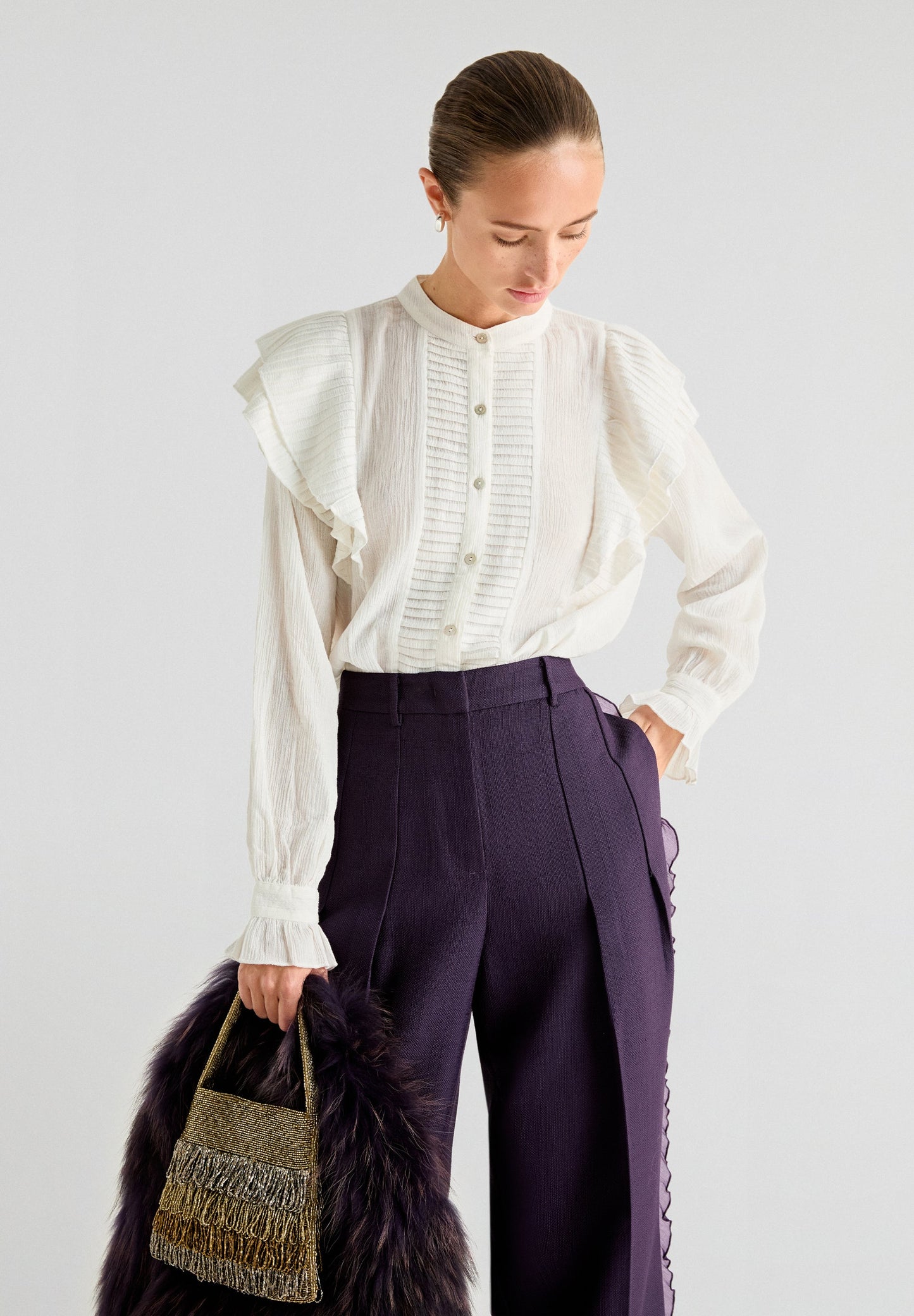 PLEAT RUFFLE SHIRT