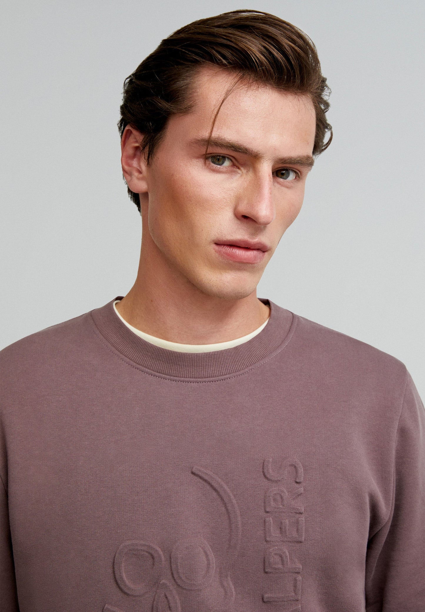 SWEATSHIRT WITH RELIEF LOGO