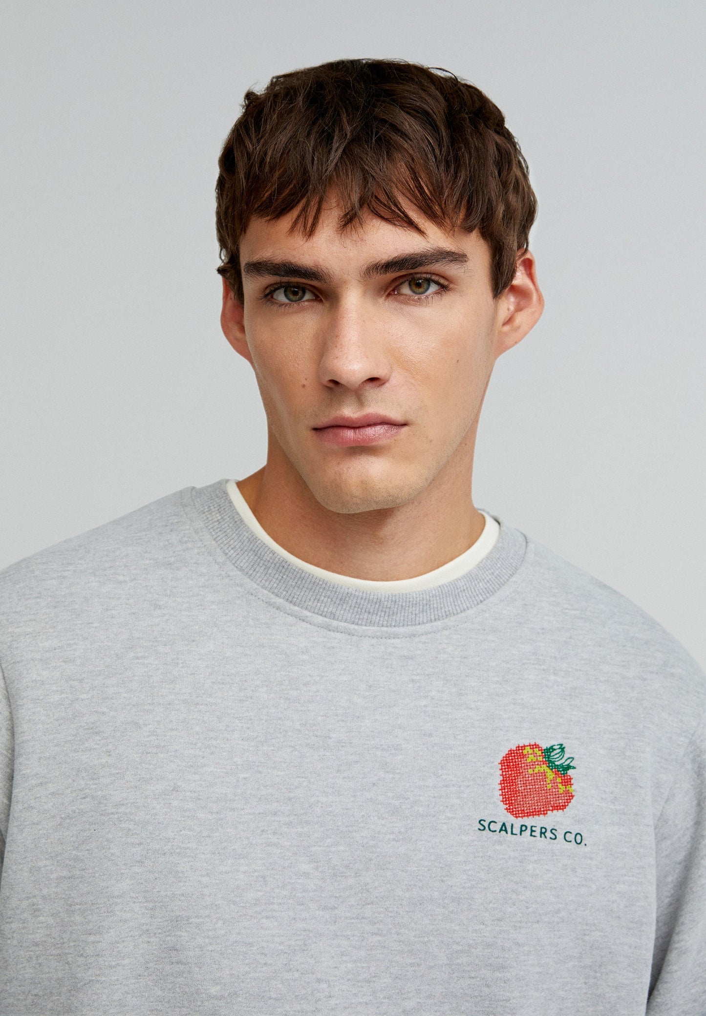 EMBROIDERED FRUIT SWEATSHIRT