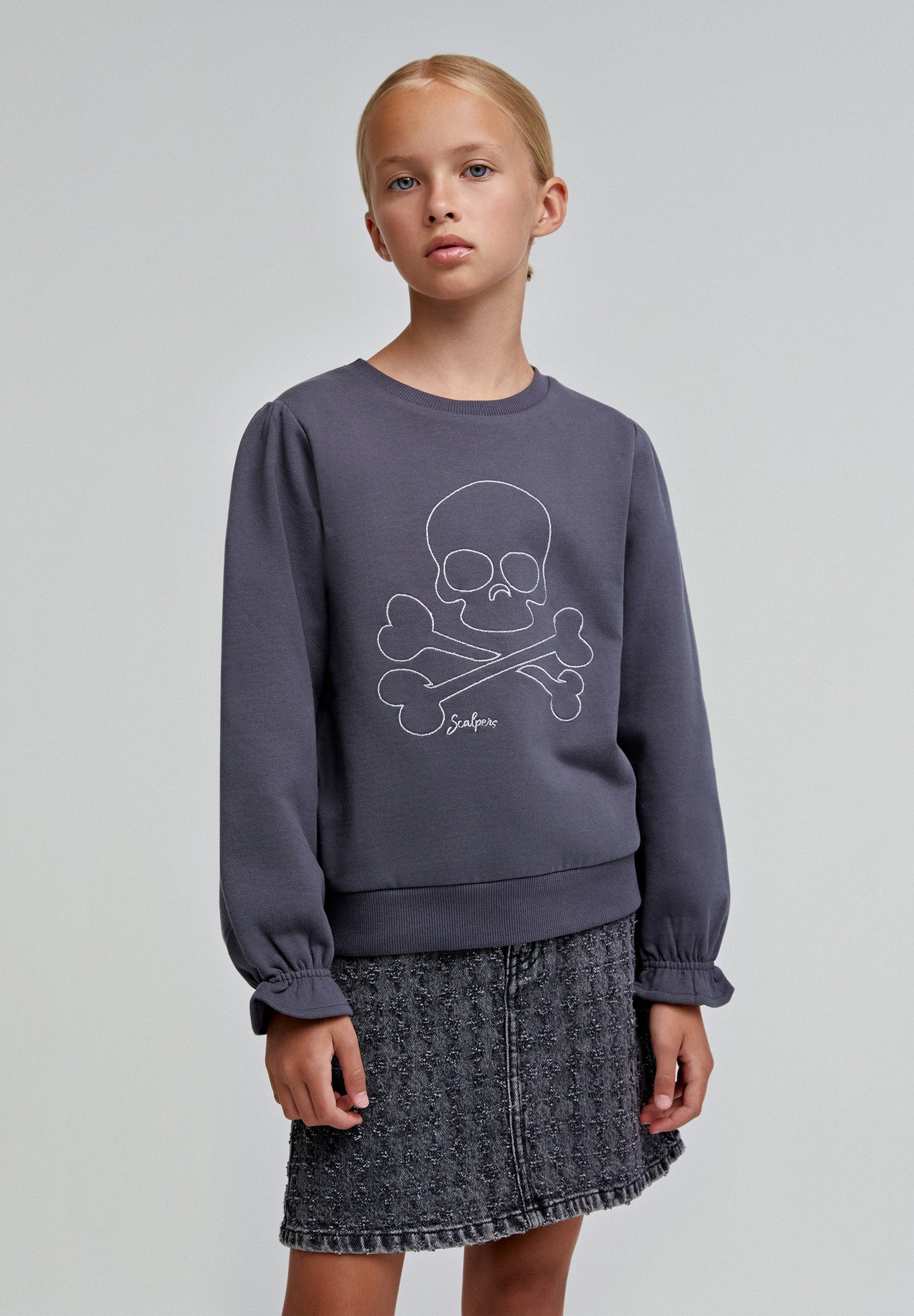 GATHERED SKULL SWEATSHIRT