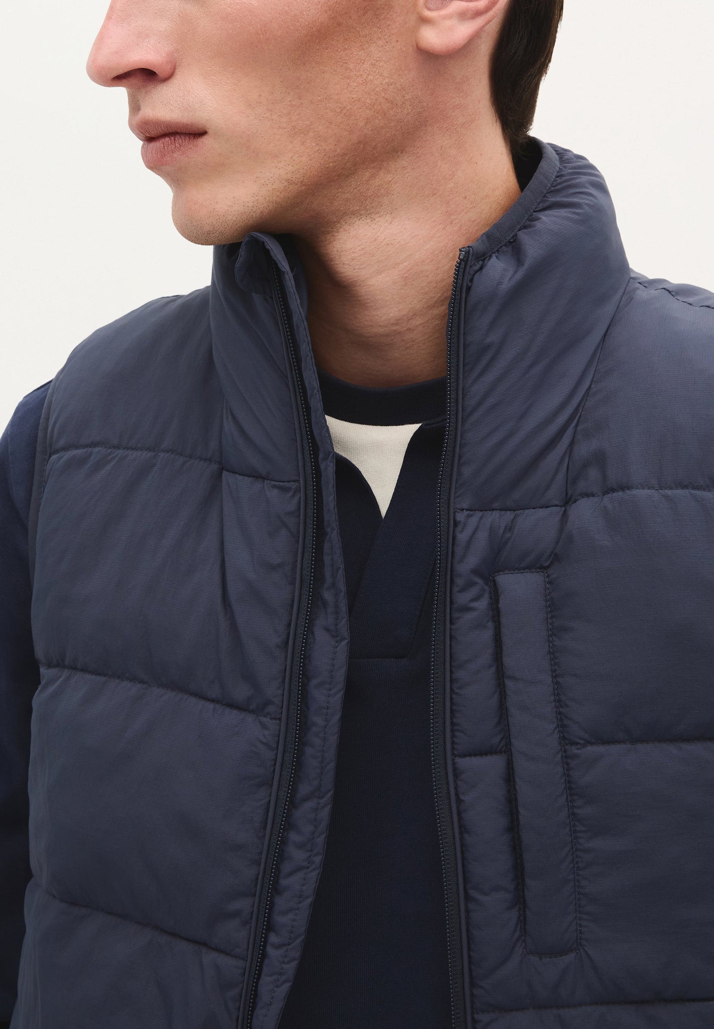 PUFFER GILET WITH POCKET