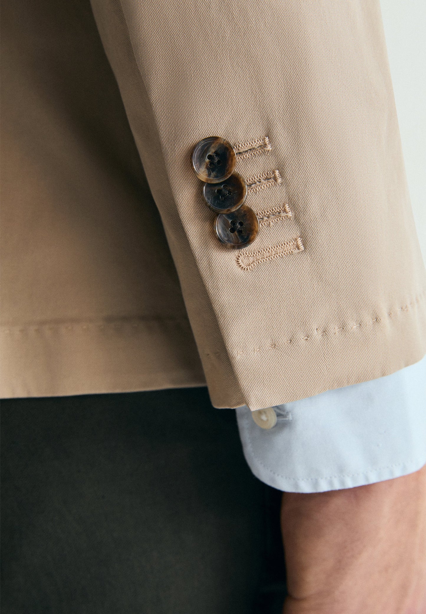 TAILORED BLAZER WITH POCKETS
