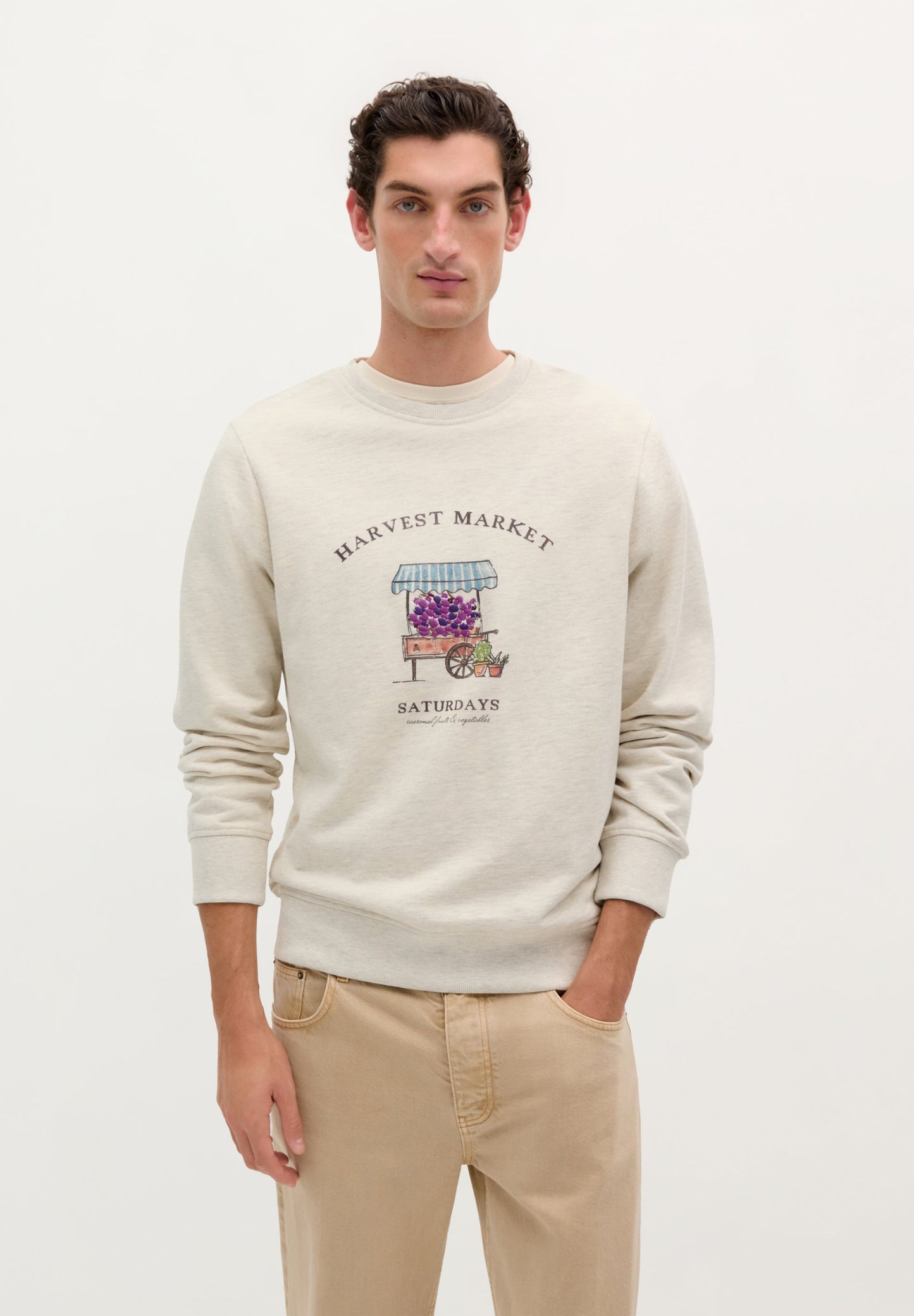SWEATSHIRT WITH EMBROIDERED MOTIFS