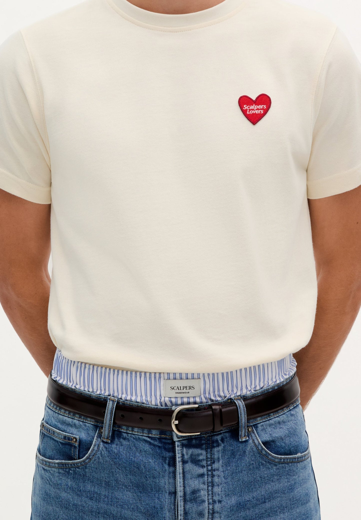 T-SHIRT PRINT VOORKANT LOVE