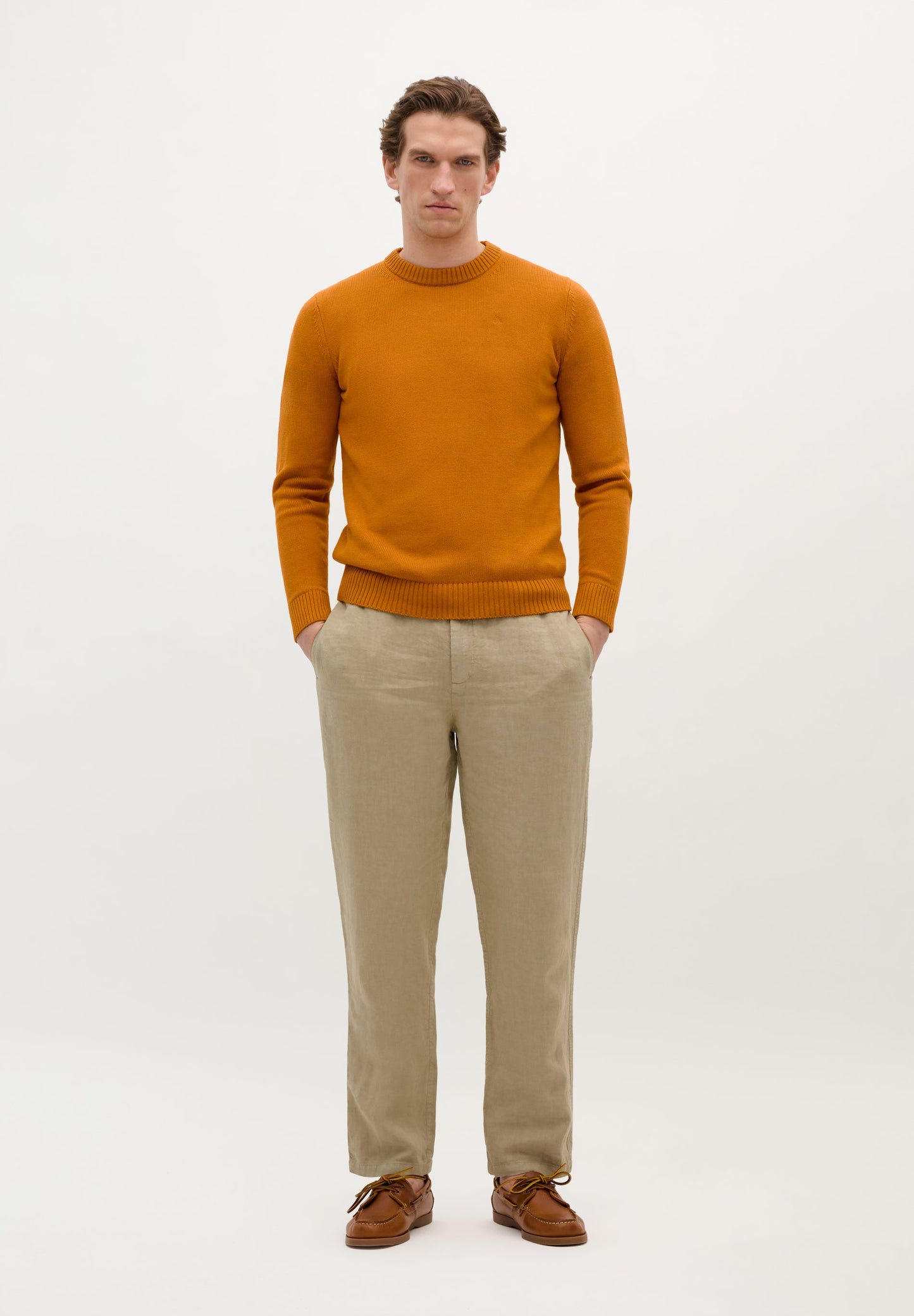 SWEATER WITH RIBBED COLLAR