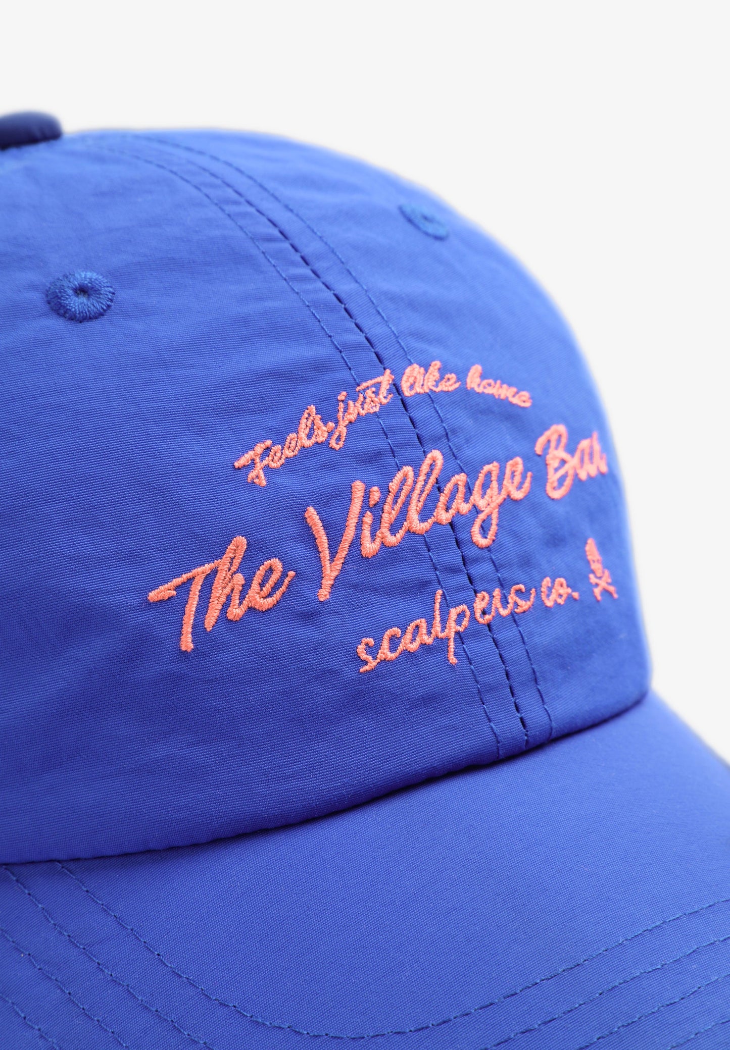 CAP WITH CONTRAST EMBROIDERY