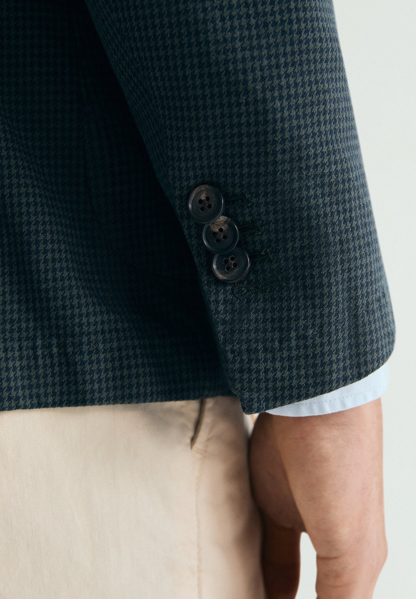 STRAKKE BLAZER MET ZAKKEN