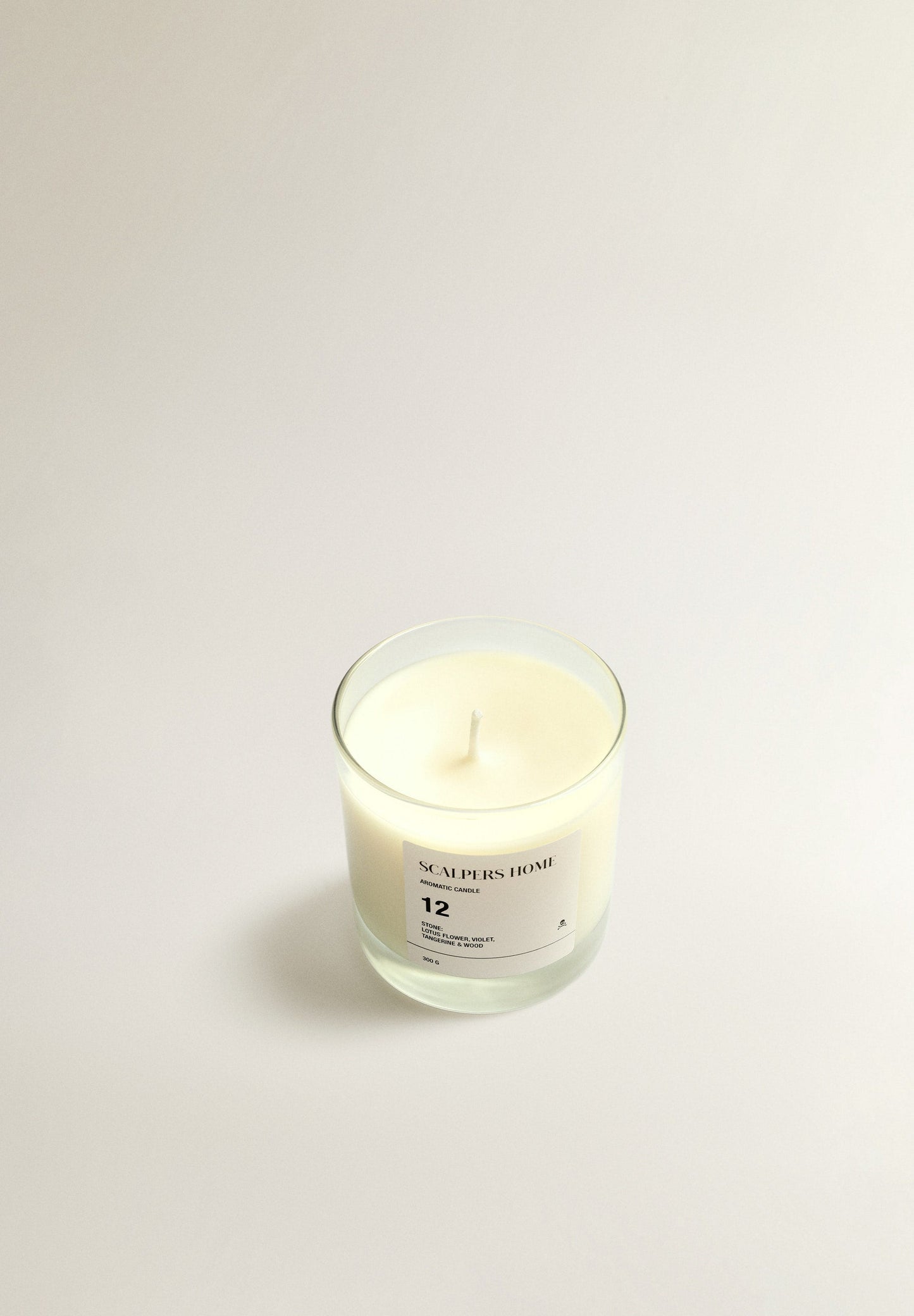 AROMATIC CANDLE