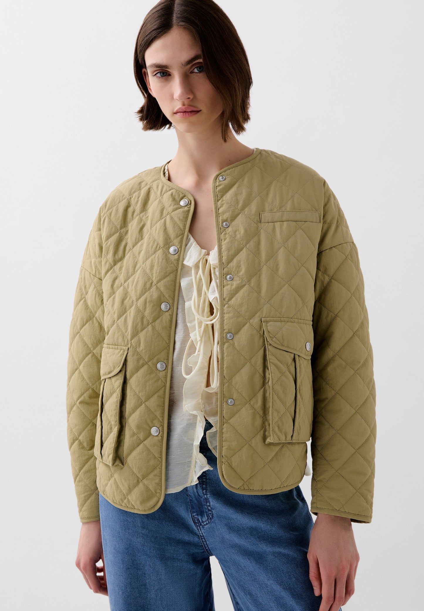 PUFFER JACKET WITH POCKETS