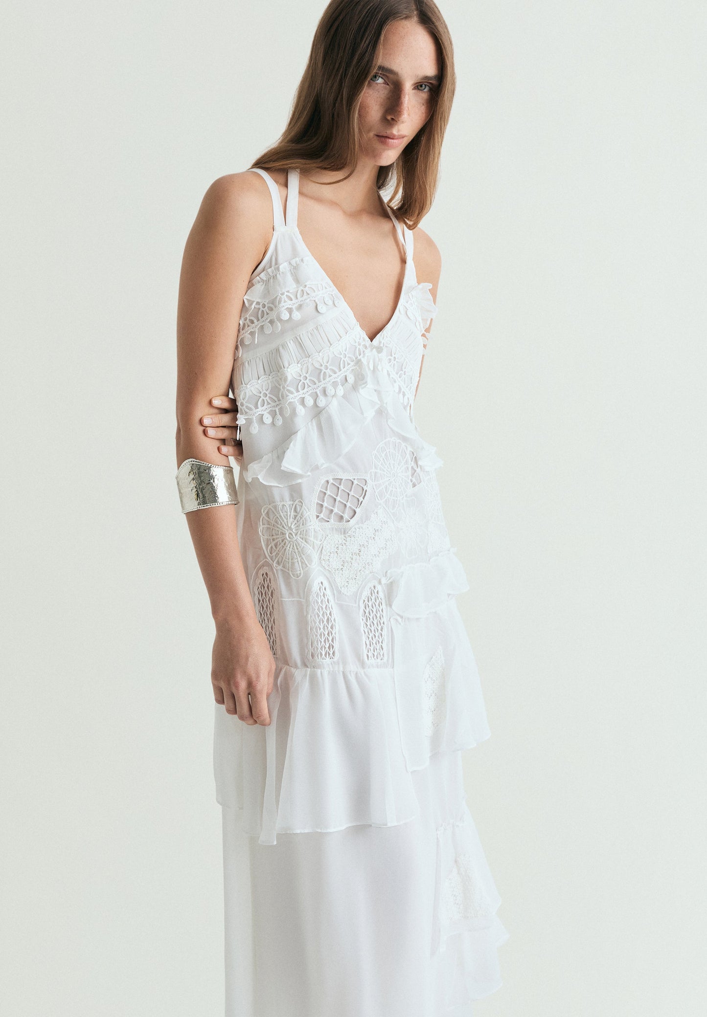 LACE DRESS WITH RUFFLES