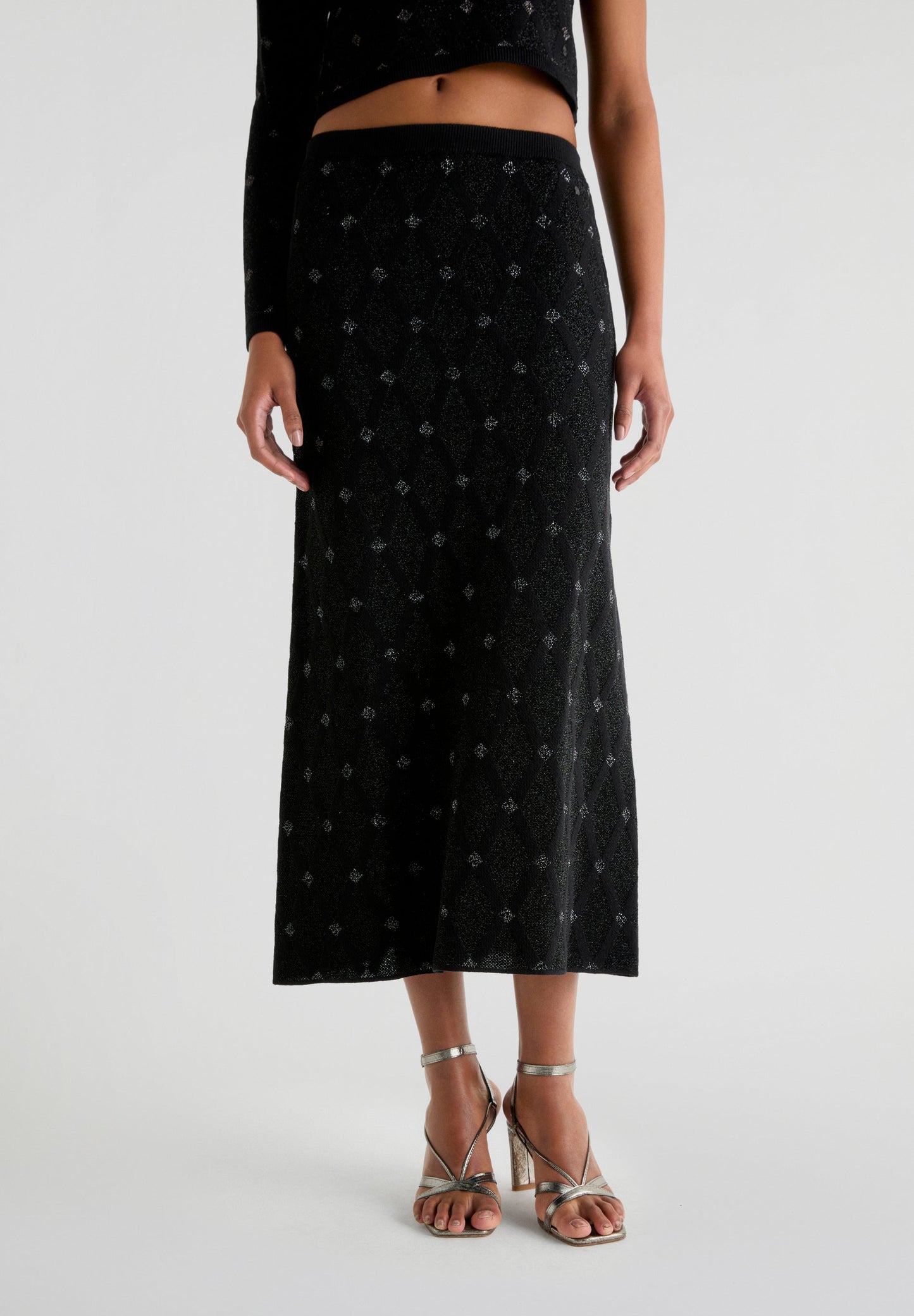 DIAMOND TEXTURED WEAVE KNIT MIDI SKIRT