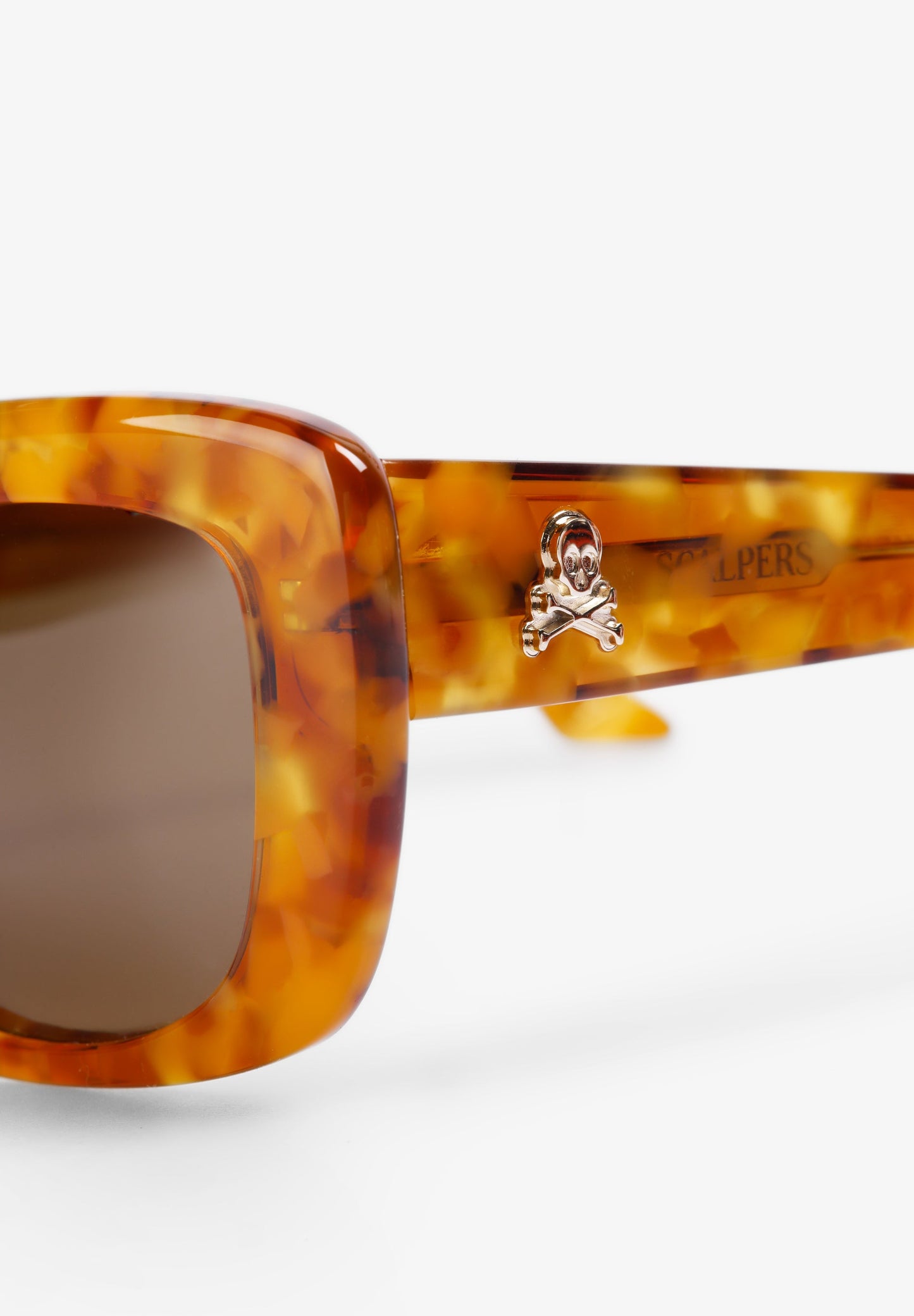 TORTOISESHELL SUNGLASSES