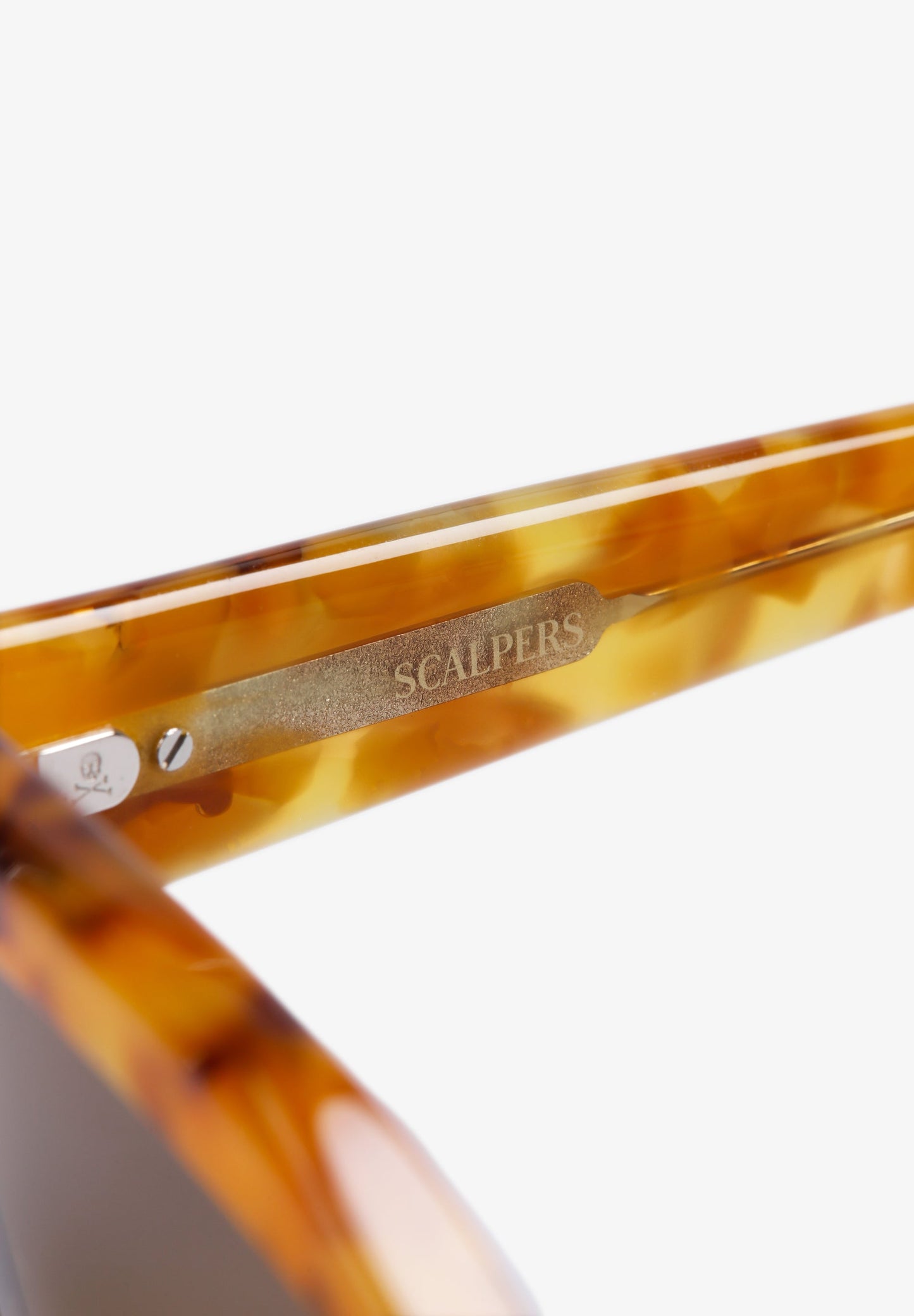 TORTOISESHELL SUNGLASSES