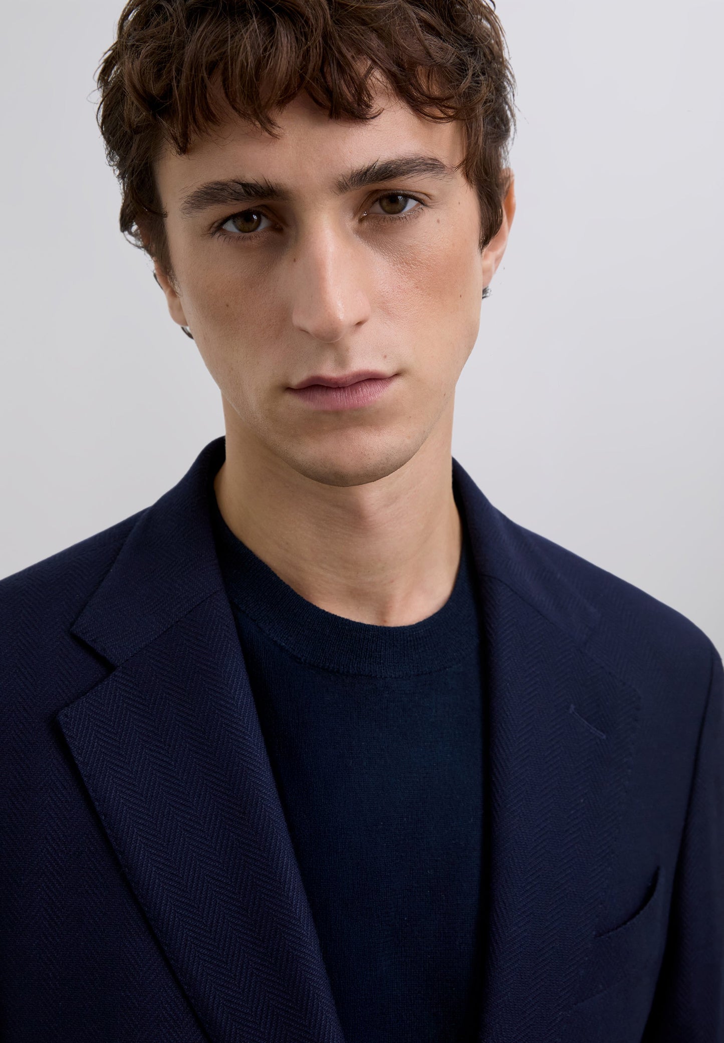 PLAIN-COLOURED WOOL BLAZER