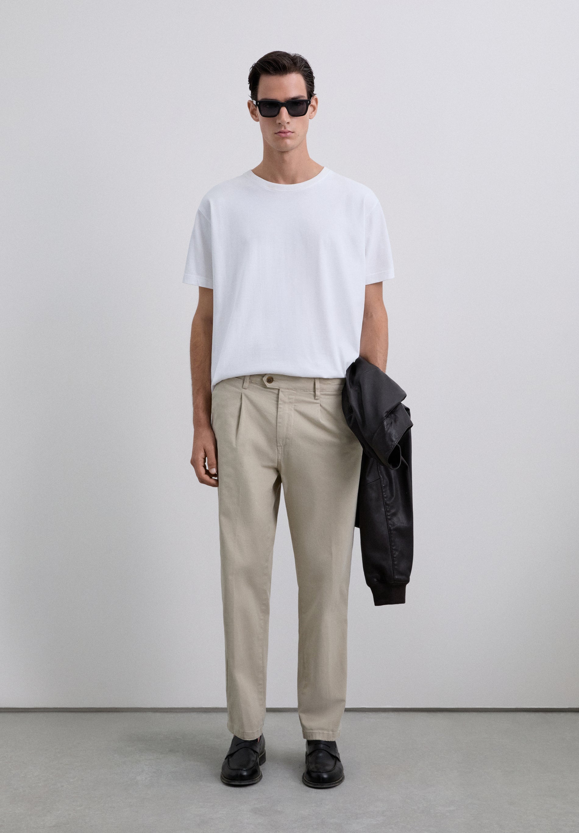 LOOSE FIT DARTED TROUSERS