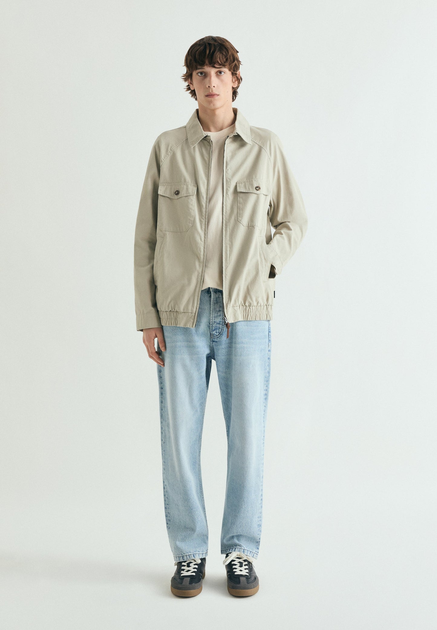 BOMBER JACKET WITH RAGLAN SLEEVES