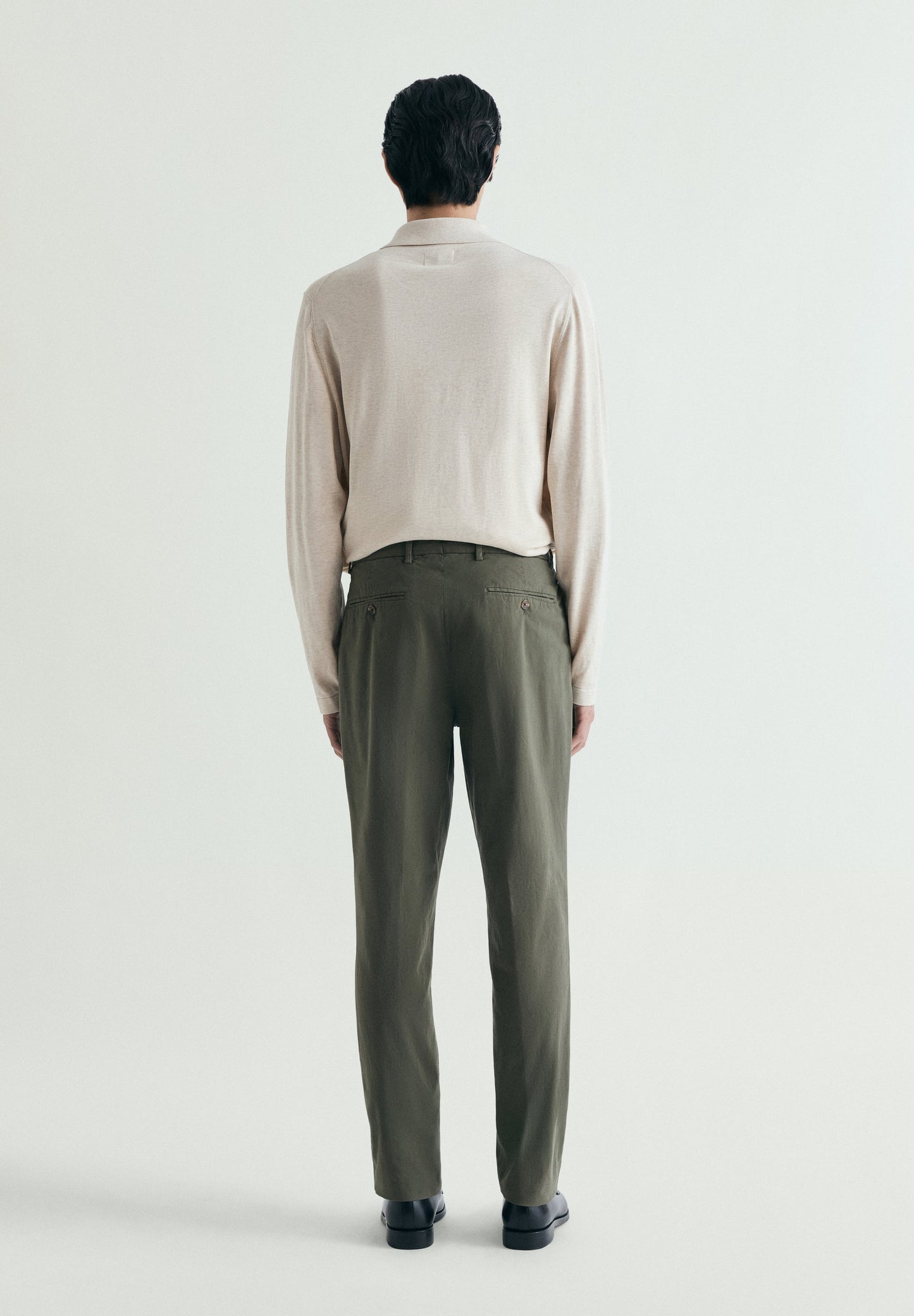 CHINO TROUSERS WITH DARTS