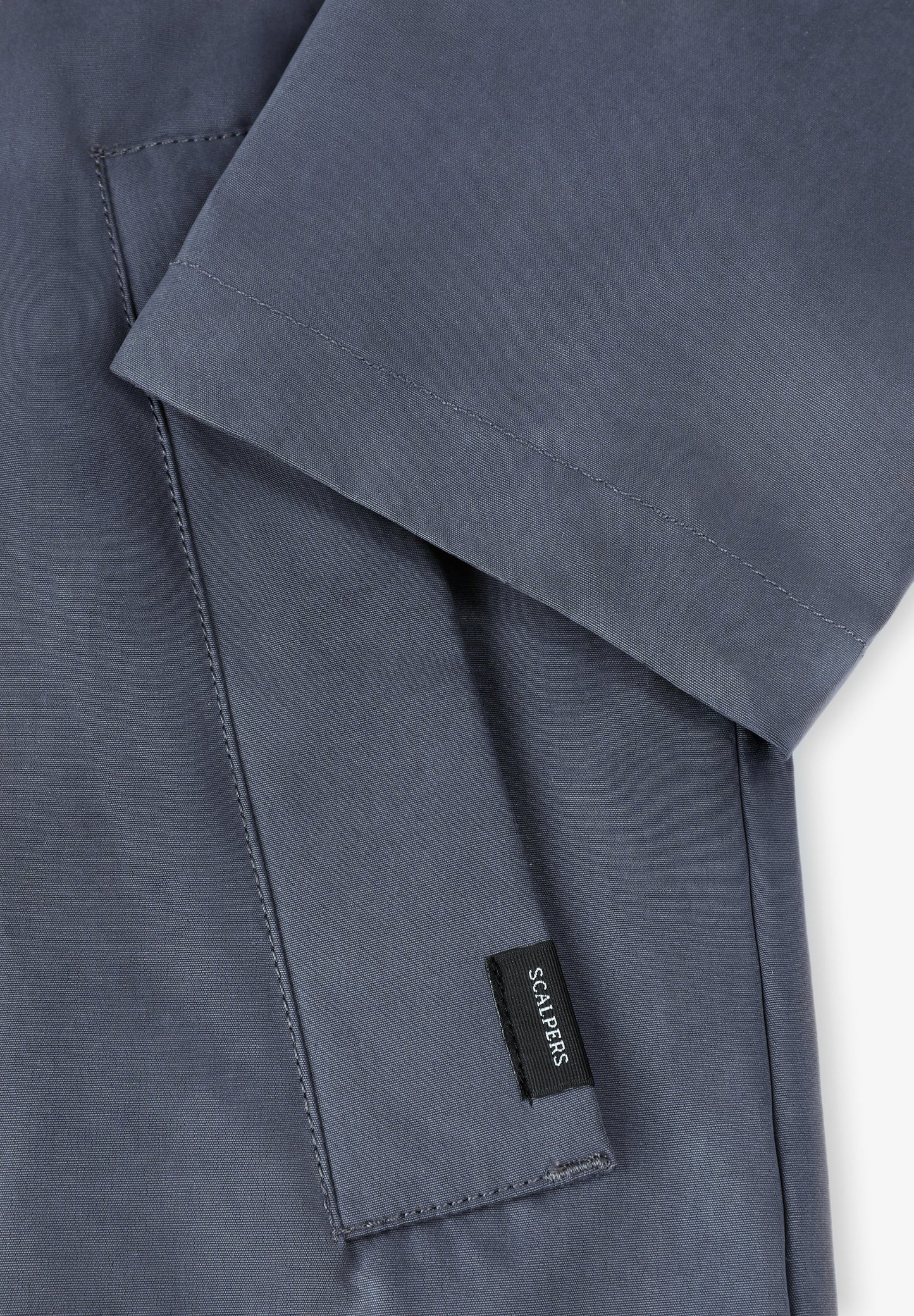 TRENCH COAT WITH SKULL