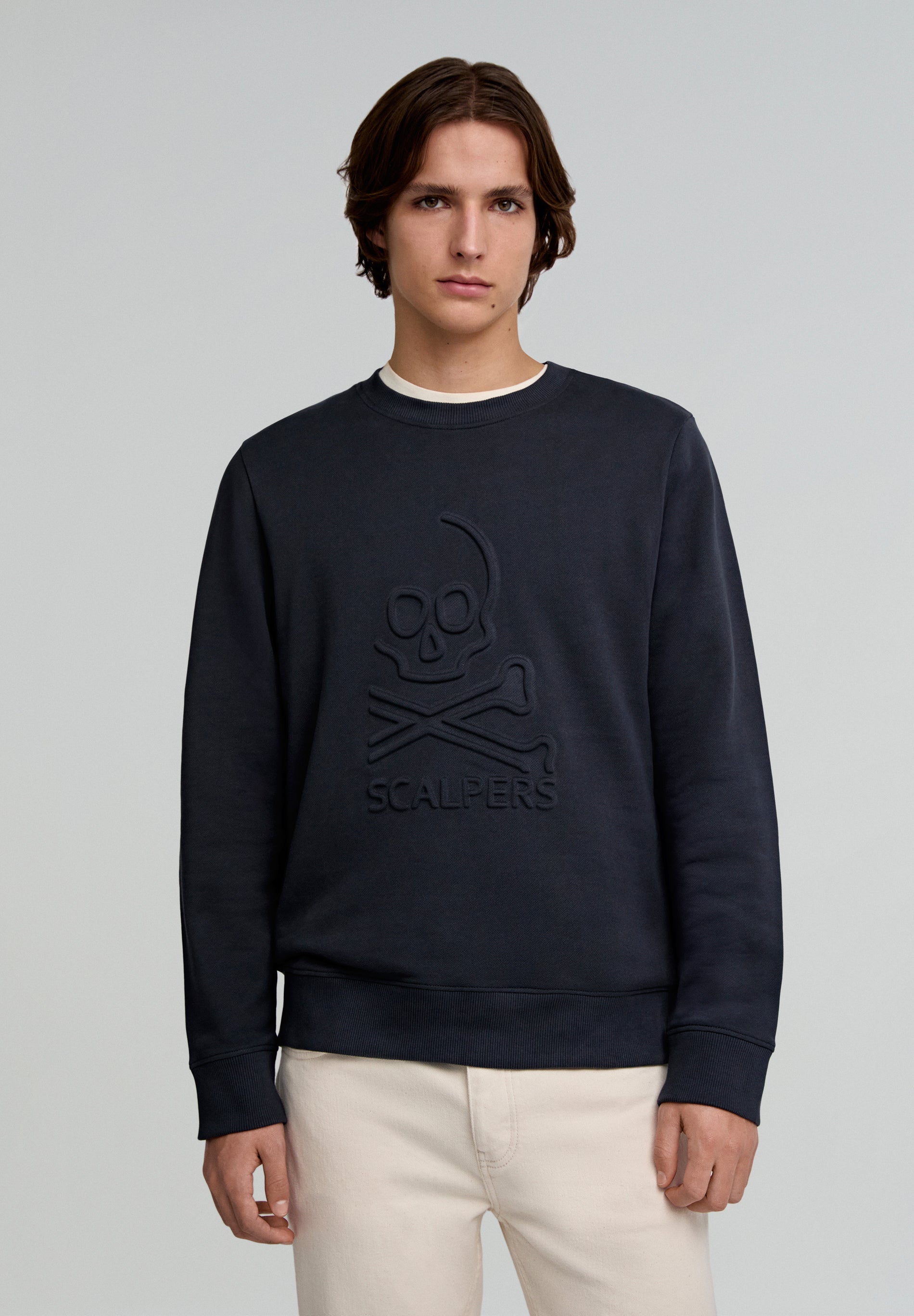 SWEATER LOGO RELIËF