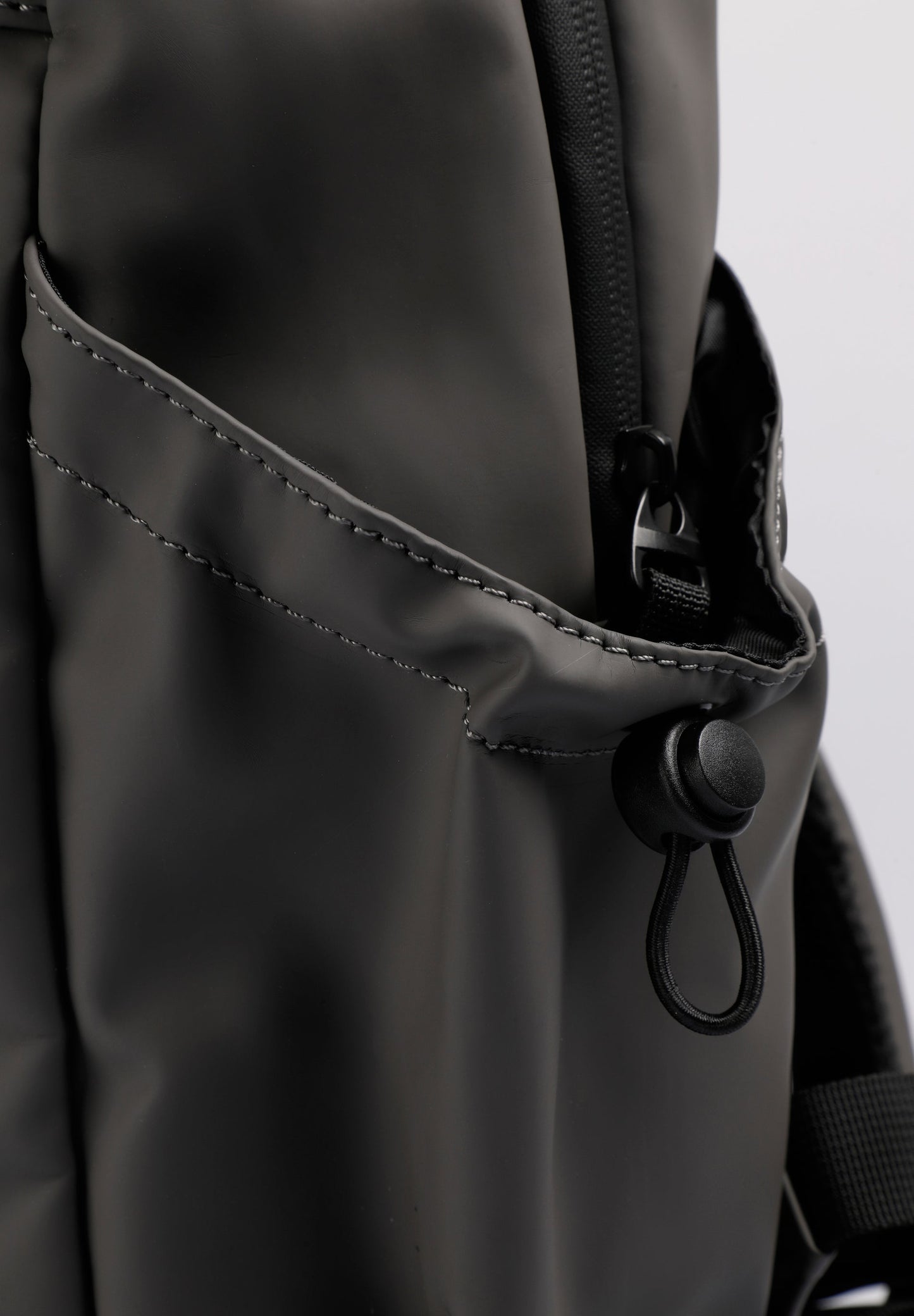 TECHNICAL BACKPACK WITH SKULL