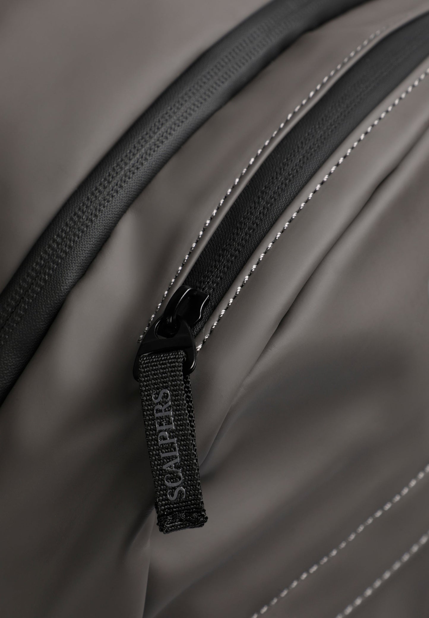 TECHNICAL BACKPACK WITH SKULL