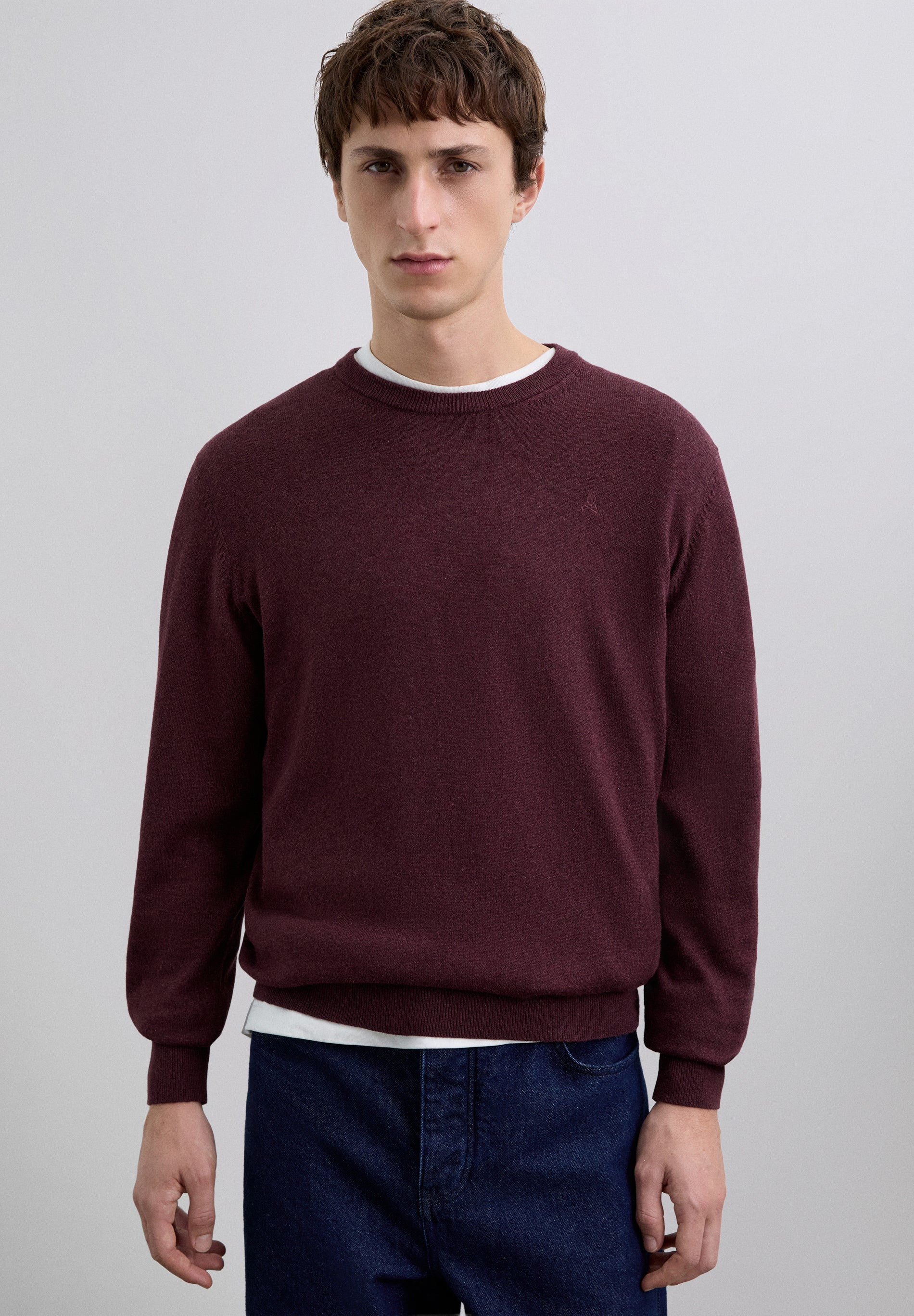 SWEATER WITH EMBROIDERED SKULL