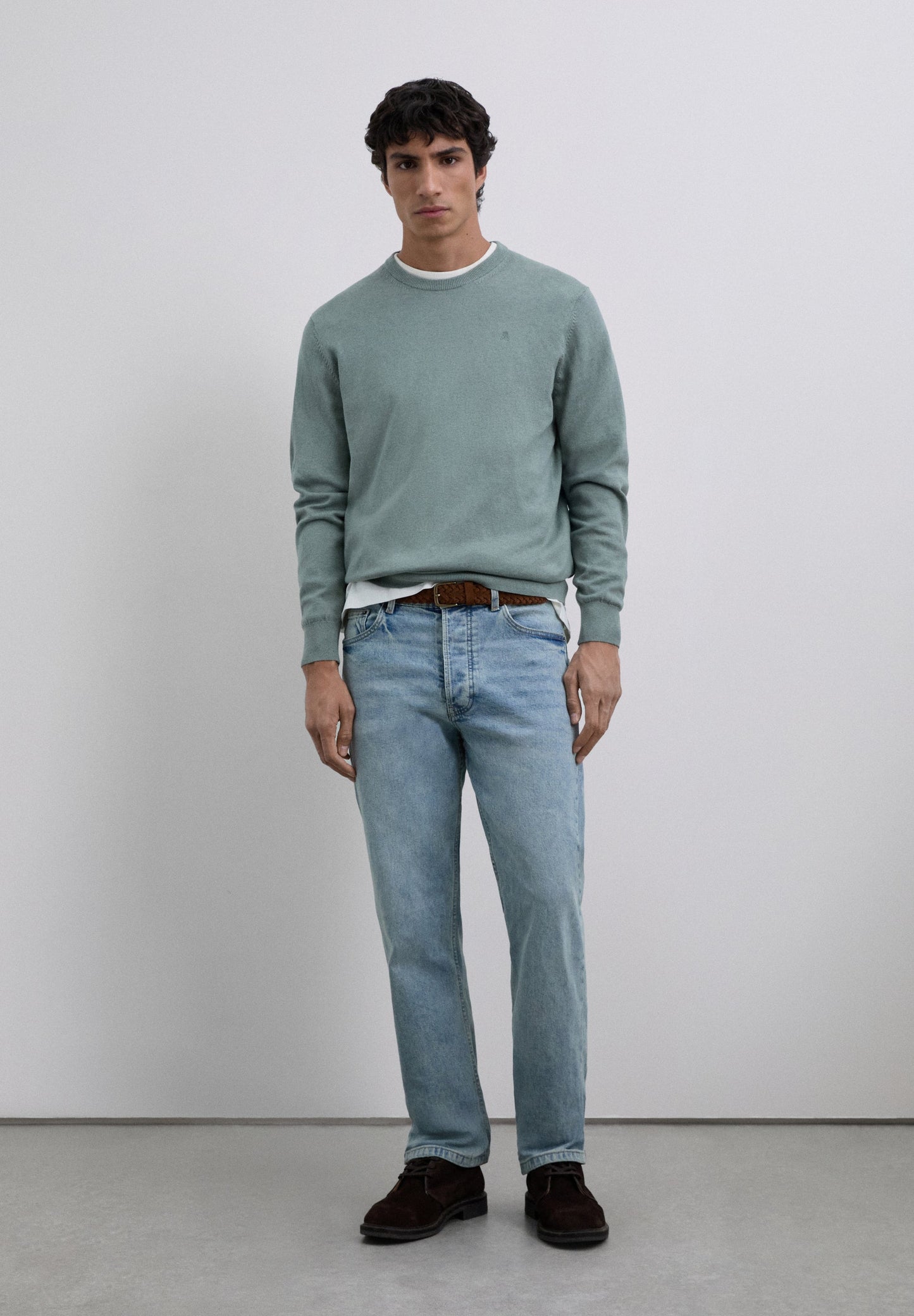 SWEATER WITH EMBROIDERED SKULL